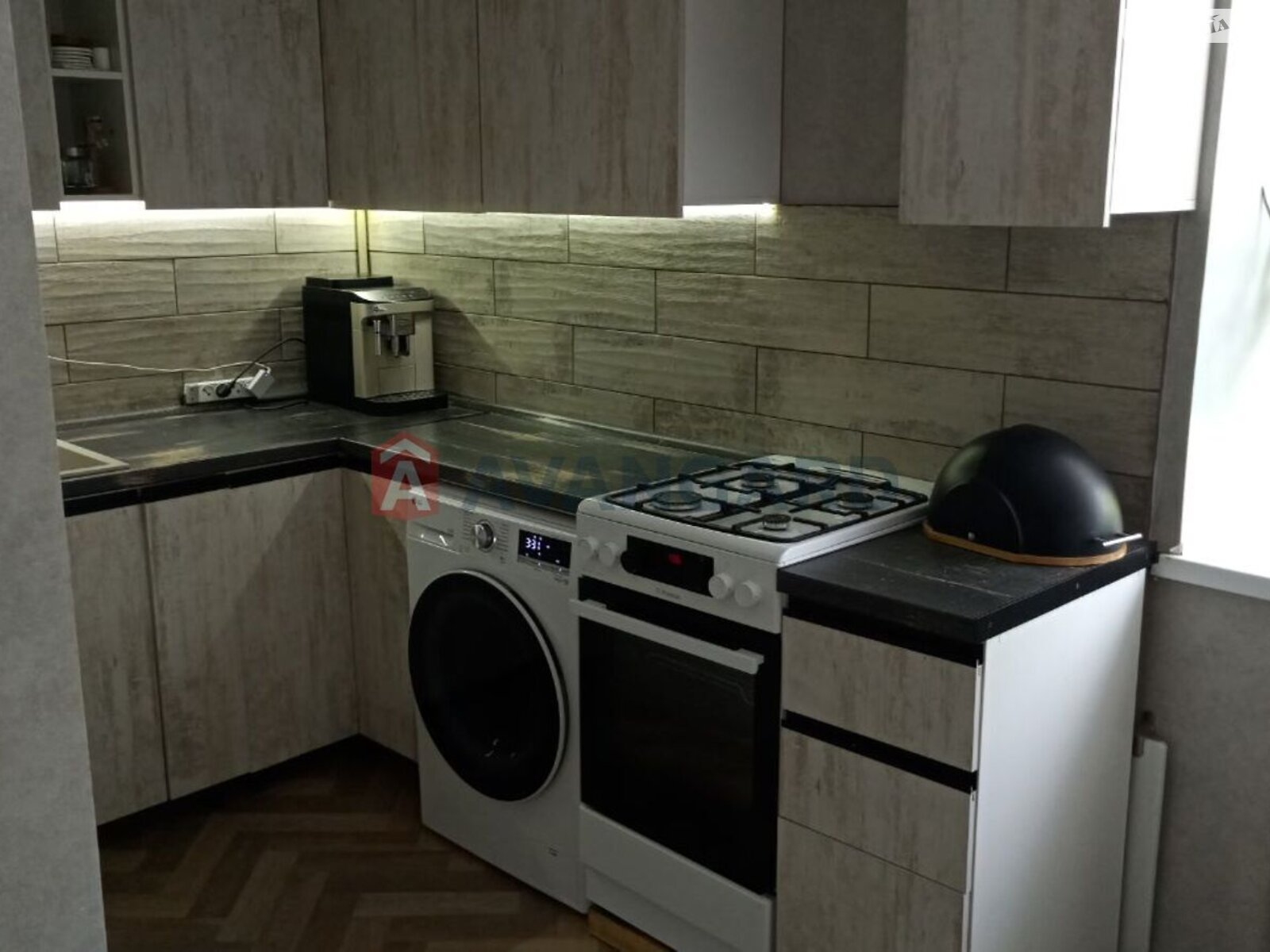 Продажа двухкомнатной квартиры в Запорожье, на просп. Соборный 13, район Александровский (Жовтневый) фото 1 Продажа двухкомнатной квартиры в Запорожье, на просп. Соборный 13, район Александровский (Жовтневый) фото 1