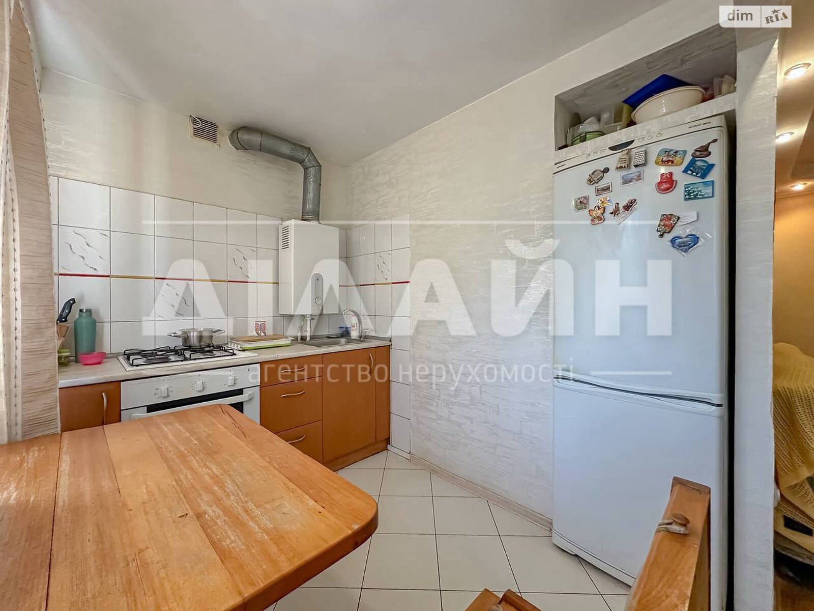 Продаж трикімнатної квартири в Запоріжжі, на просп. Соборний 154Б, район Олександрівський (Жовтневий) фото 1 Продаж трикімнатної квартири в Запоріжжі, на просп. Соборний 154Б, район Олександрівський (Жовтневий) фото 1