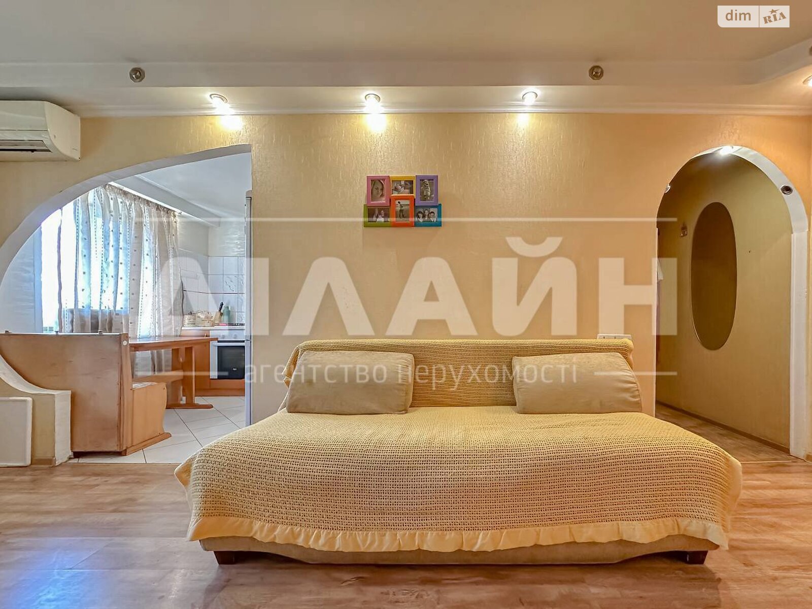 Продаж трикімнатної квартири в Запоріжжі, на просп. Соборний 154Б, район Олександрівський (Жовтневий) фото 1 Продаж трикімнатної квартири в Запоріжжі, на просп. Соборний 154Б, район Олександрівський (Жовтневий) фото 1