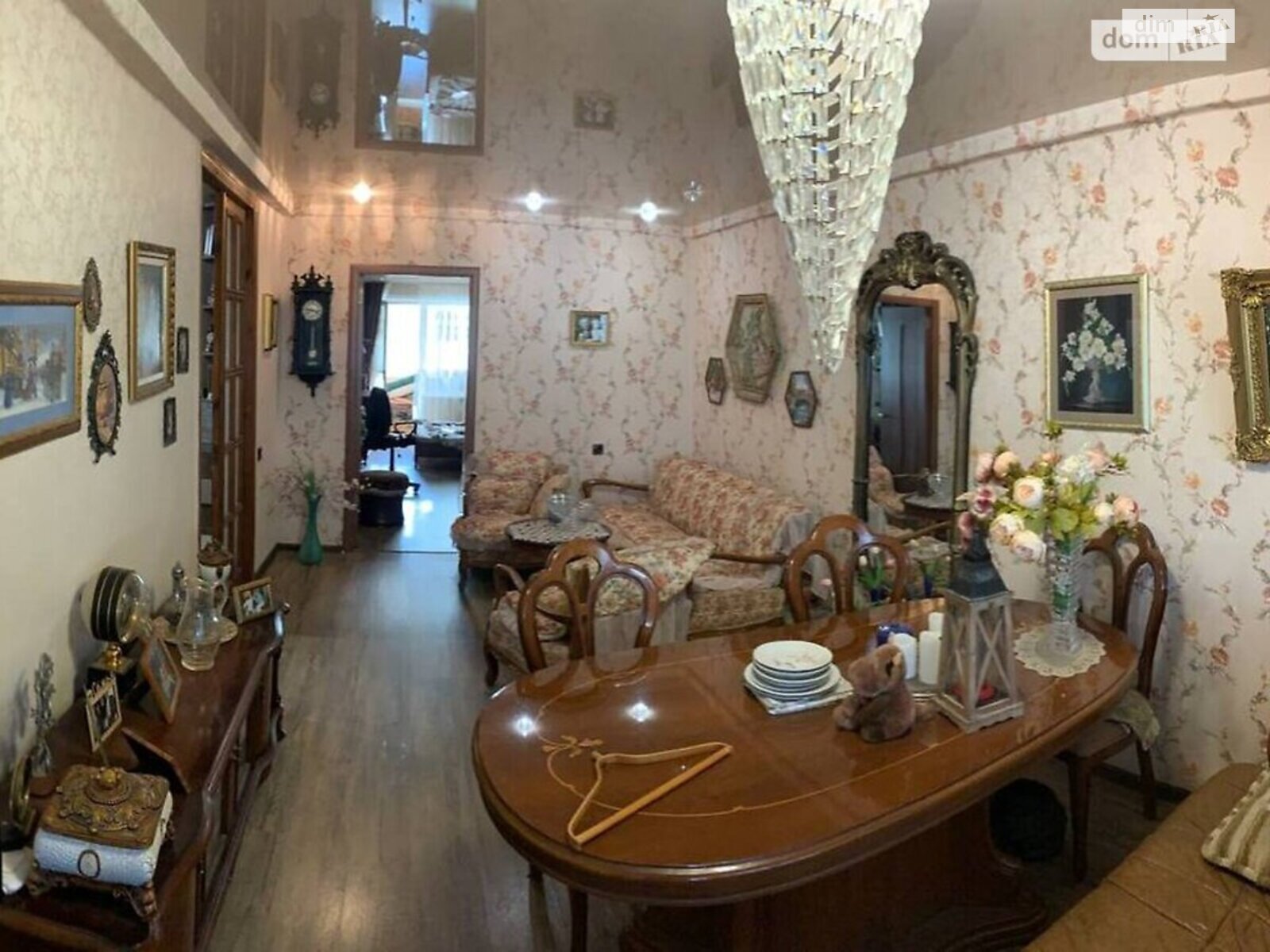 Продажа трехкомнатной квартиры в Запорожье, на ул. Запорожская, район Александровский (Жовтневый) фото 1