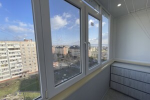 Продаж трикімнатної квартири в Запоріжжі, на вул. Дніпровські пороги, район Бородинський фото 2