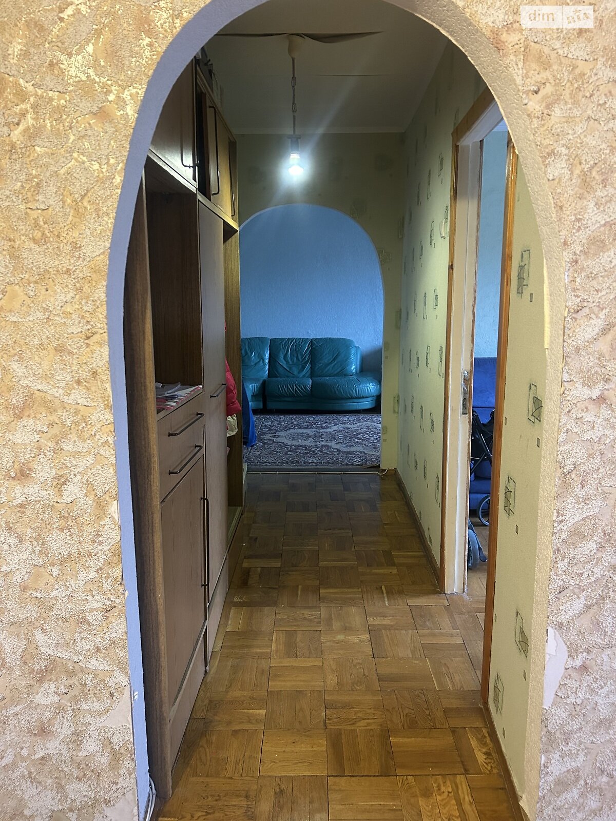 Продаж трикімнатної квартири в Запоріжжі, на вул. Дніпровські пороги, район Бородинський фото 1 Продаж трикімнатної квартири в Запоріжжі, на вул. Дніпровські пороги, район Бородинський фото 1