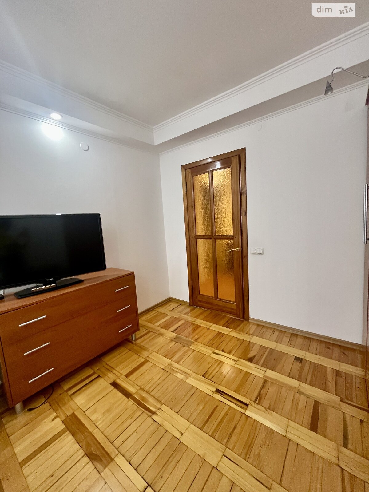 Продаж трикімнатної квартири в Запоріжжі, на вул. Петра Сагайдачного, район Бородинський фото 1 Продаж трикімнатної квартири в Запоріжжі, на вул. Петра Сагайдачного, район Бородинський фото 1