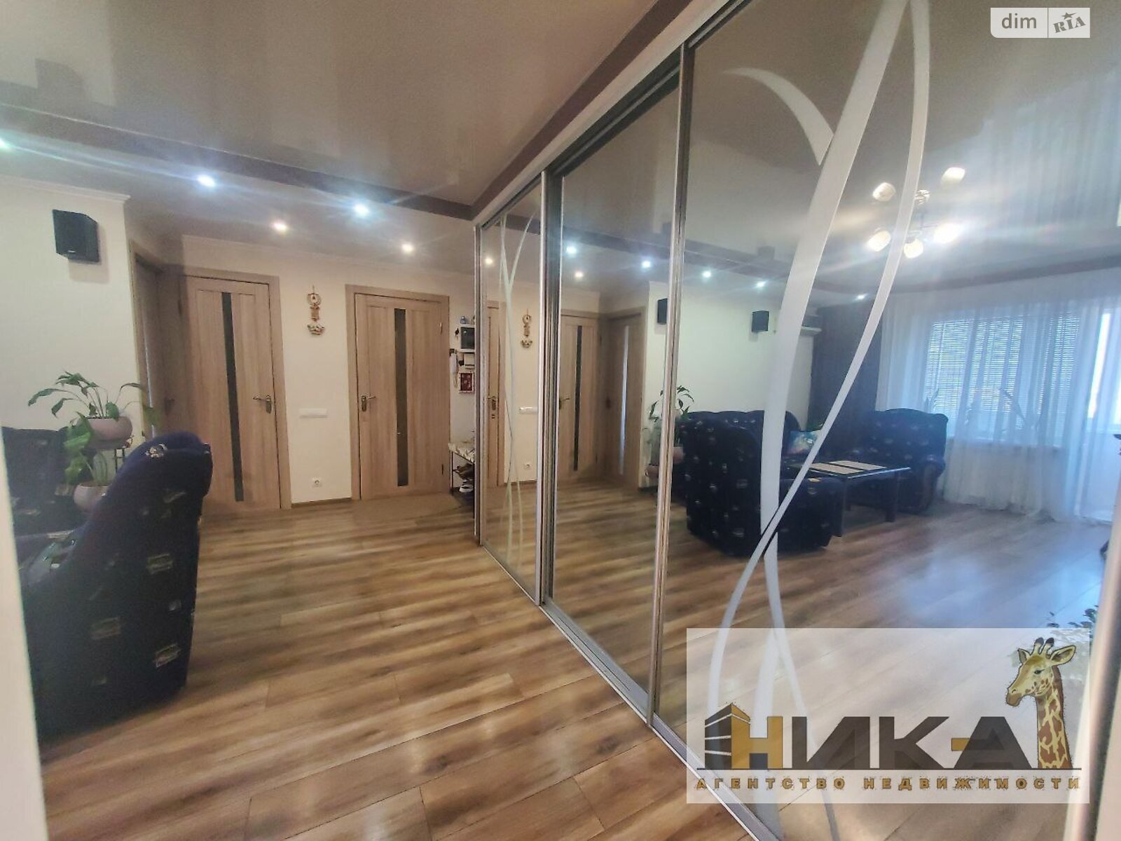 Продажа трехкомнатной квартиры в Запорожье, на ул. Петра Сагайдачного 16, район Бородинский фото 1 Продажа трехкомнатной квартиры в Запорожье, на ул. Петра Сагайдачного 16, район Бородинский фото 1