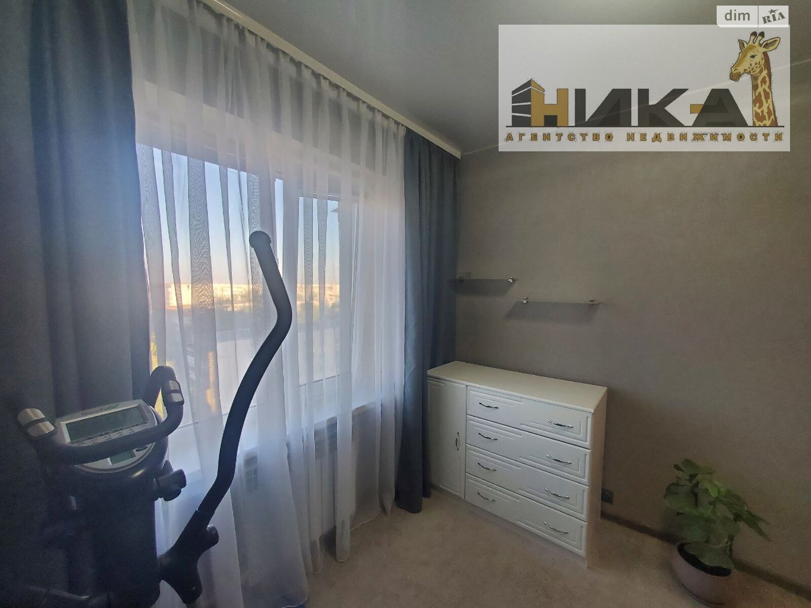 Продажа трехкомнатной квартиры в Запорожье, на ул. Петра Сагайдачного 16, район Бородинский фото 1 Продажа трехкомнатной квартиры в Запорожье, на ул. Петра Сагайдачного 16, район Бородинский фото 1