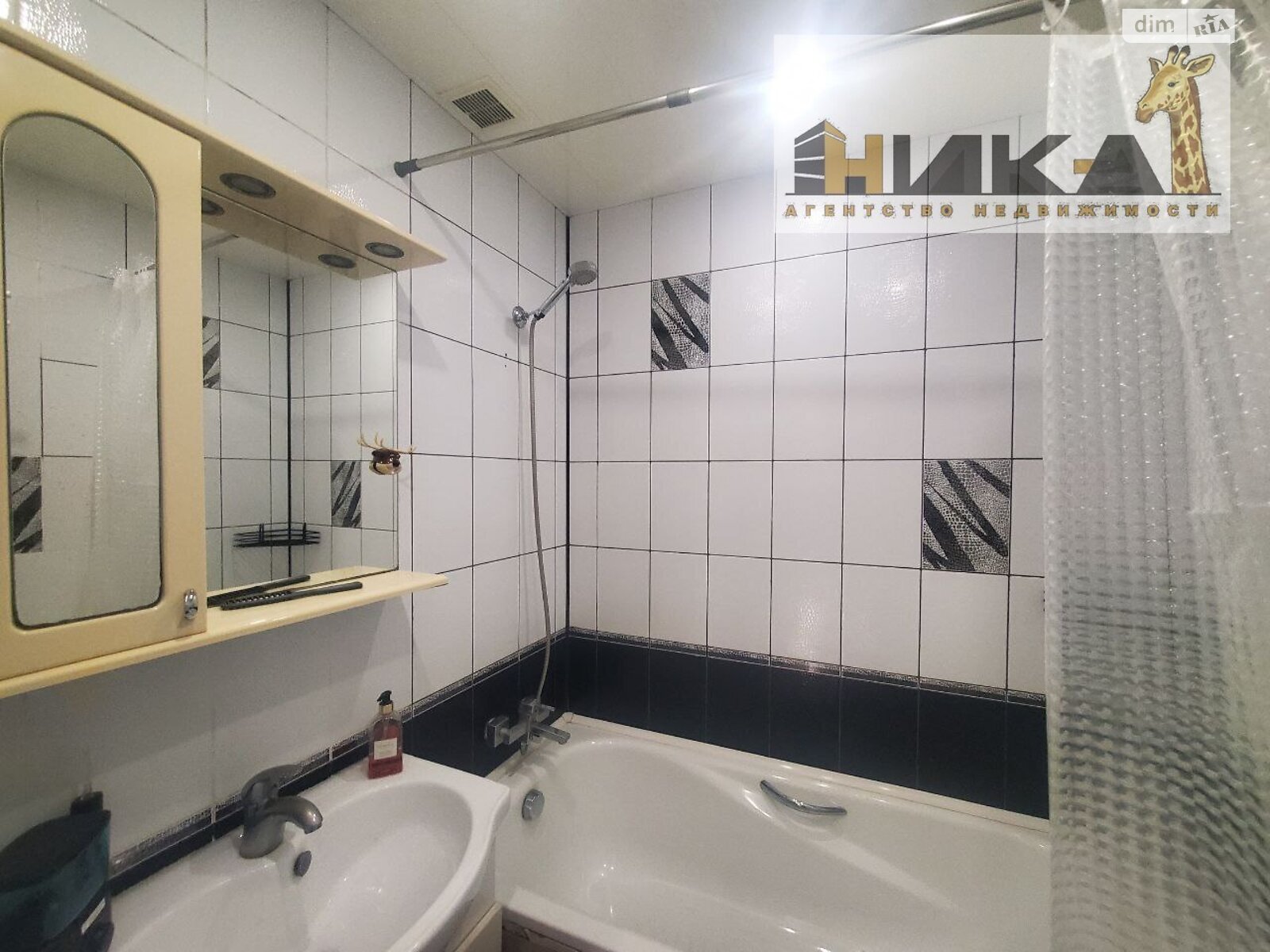 Продажа трехкомнатной квартиры в Запорожье, на ул. Петра Сагайдачного 16, район Бородинский фото 1 Продажа трехкомнатной квартиры в Запорожье, на ул. Петра Сагайдачного 16, район Бородинский фото 1