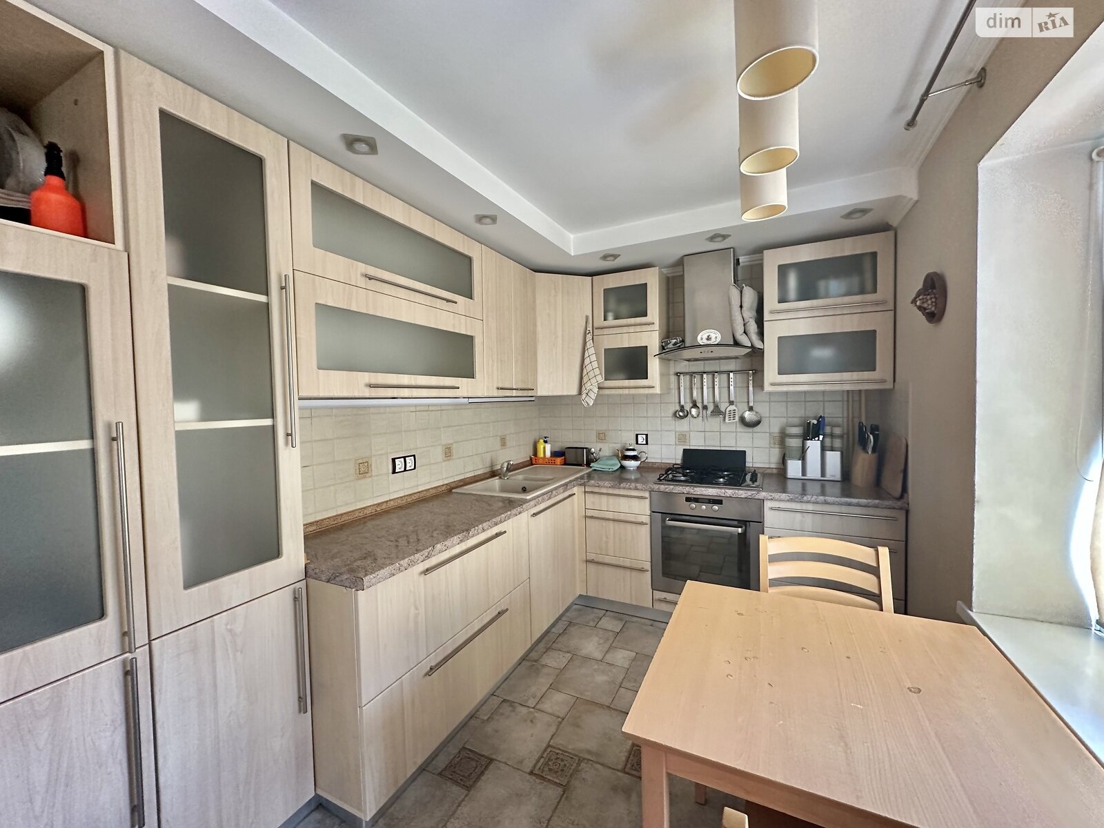 Продажа трехкомнатной квартиры в Запорожье, на ул. Професора Толока, район Бородинский фото 1 Продажа трехкомнатной квартиры в Запорожье, на ул. Професора Толока, район Бородинский фото 1