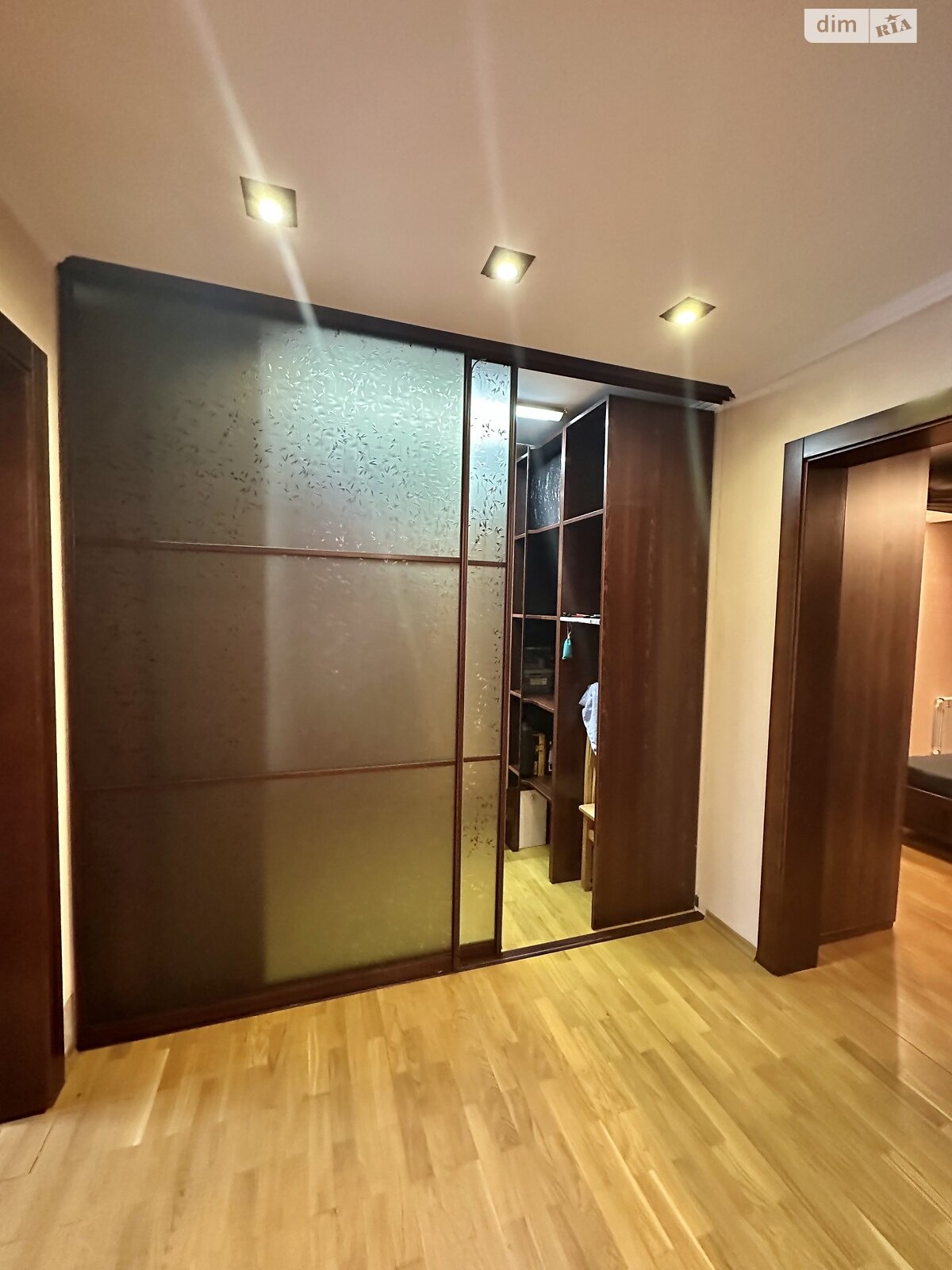 Продажа трехкомнатной квартиры в Запорожье, на ул. Професора Толока, район Бородинский фото 1 Продажа трехкомнатной квартиры в Запорожье, на ул. Професора Толока, район Бородинский фото 1