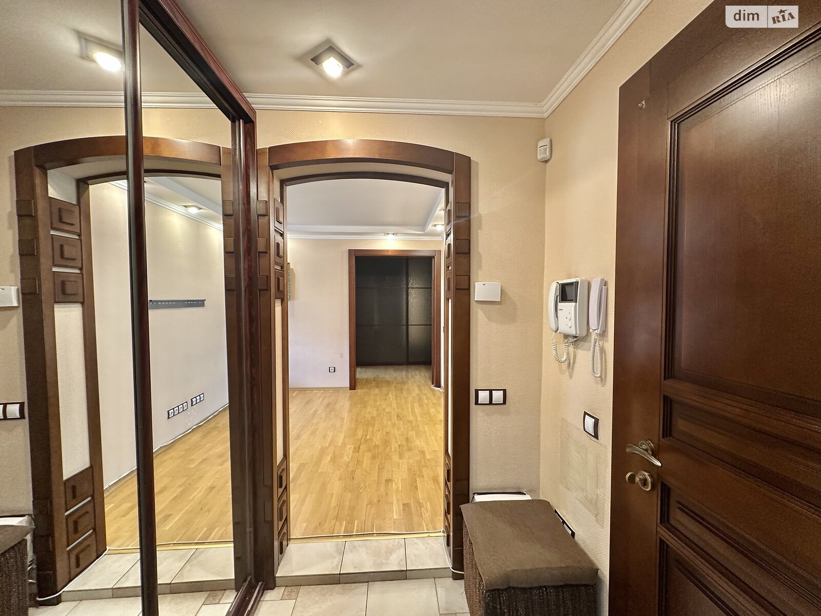 Продажа трехкомнатной квартиры в Запорожье, на ул. Професора Толока, район Бородинский фото 1 Продажа трехкомнатной квартиры в Запорожье, на ул. Професора Толока, район Бородинский фото 1