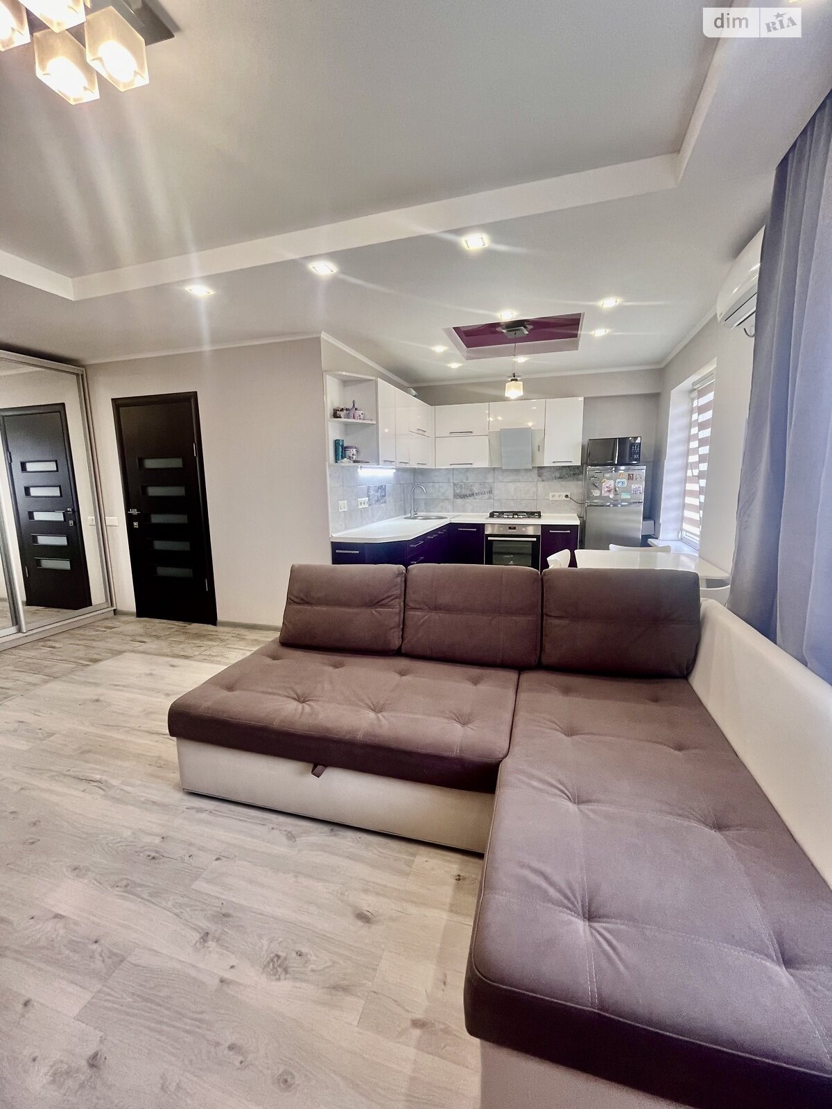 Продажа двухкомнатной квартиры в Запорожье, на ул. Товарищеская, район Бородинский фото 1 Продажа двухкомнатной квартиры в Запорожье, на ул. Товарищеская, район Бородинский фото 1