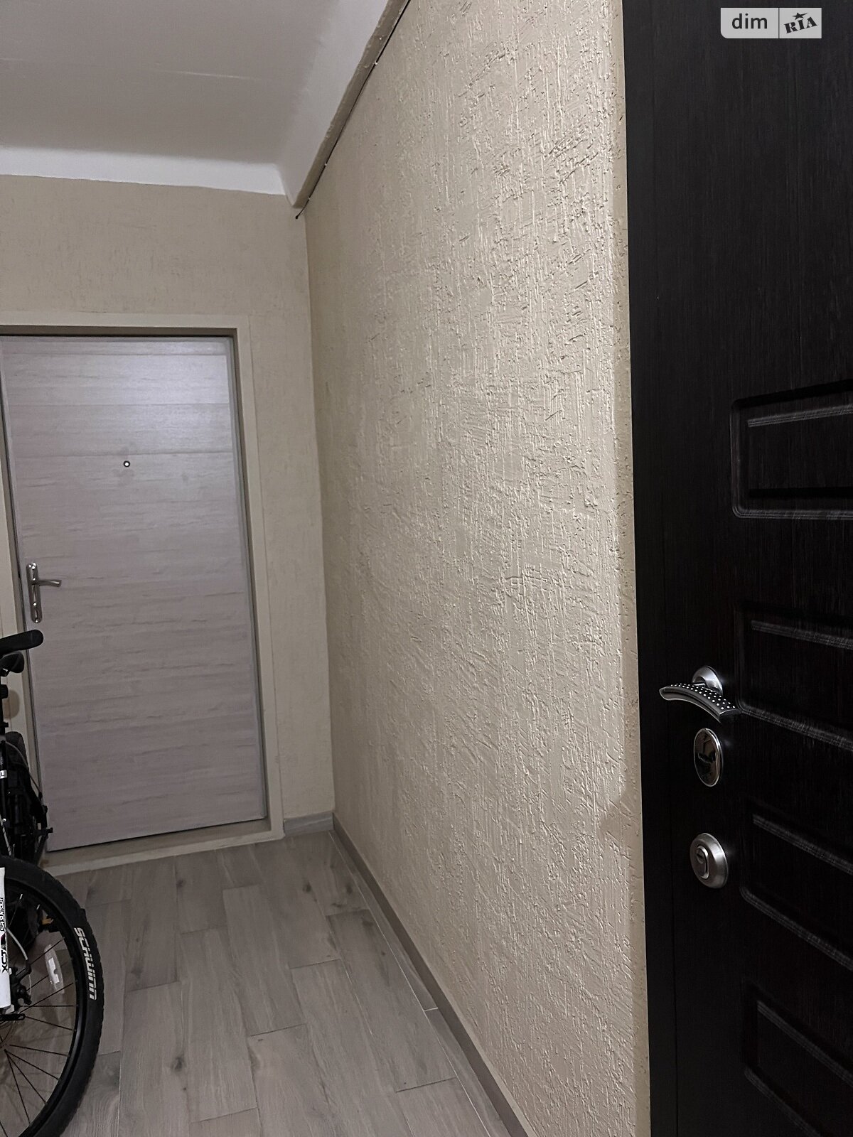 Продажа двухкомнатной квартиры в Запорожье, на ул. Товарищеская, район Бородинский фото 1 Продажа двухкомнатной квартиры в Запорожье, на ул. Товарищеская, район Бородинский фото 1