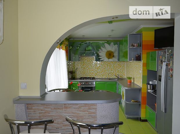 Продажа квартиры, 3 ком., Запорожье, р‑н. Днепровский (Ленинский), Чуйкова Маршала улица, дом 33 Продажа квартиры, 3 ком., Запорожье, р‑н. Днепровский (Ленинский), Чуйкова Маршала улица, дом 33