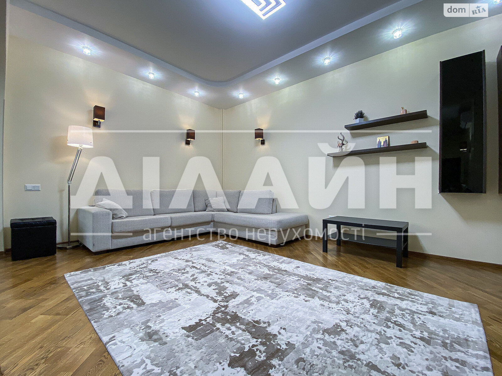 Продажа двухкомнатной квартиры в Запорожье, на ул. Днепровские пороги, район Днепровский (Ленинский) фото 1 Продажа двухкомнатной квартиры в Запорожье, на ул. Днепровские пороги, район Днепровский (Ленинский) фото 1
