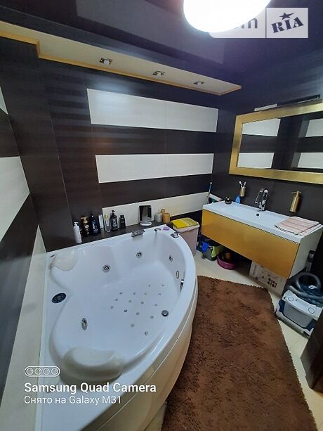 Продаж трикімнатної квартири в Запоріжжі, на вул. Ладозька 36, район Дніпровський (Ленінський) фото 1 Продаж трикімнатної квартири в Запоріжжі, на вул. Ладозька 36, район Дніпровський (Ленінський) фото 1