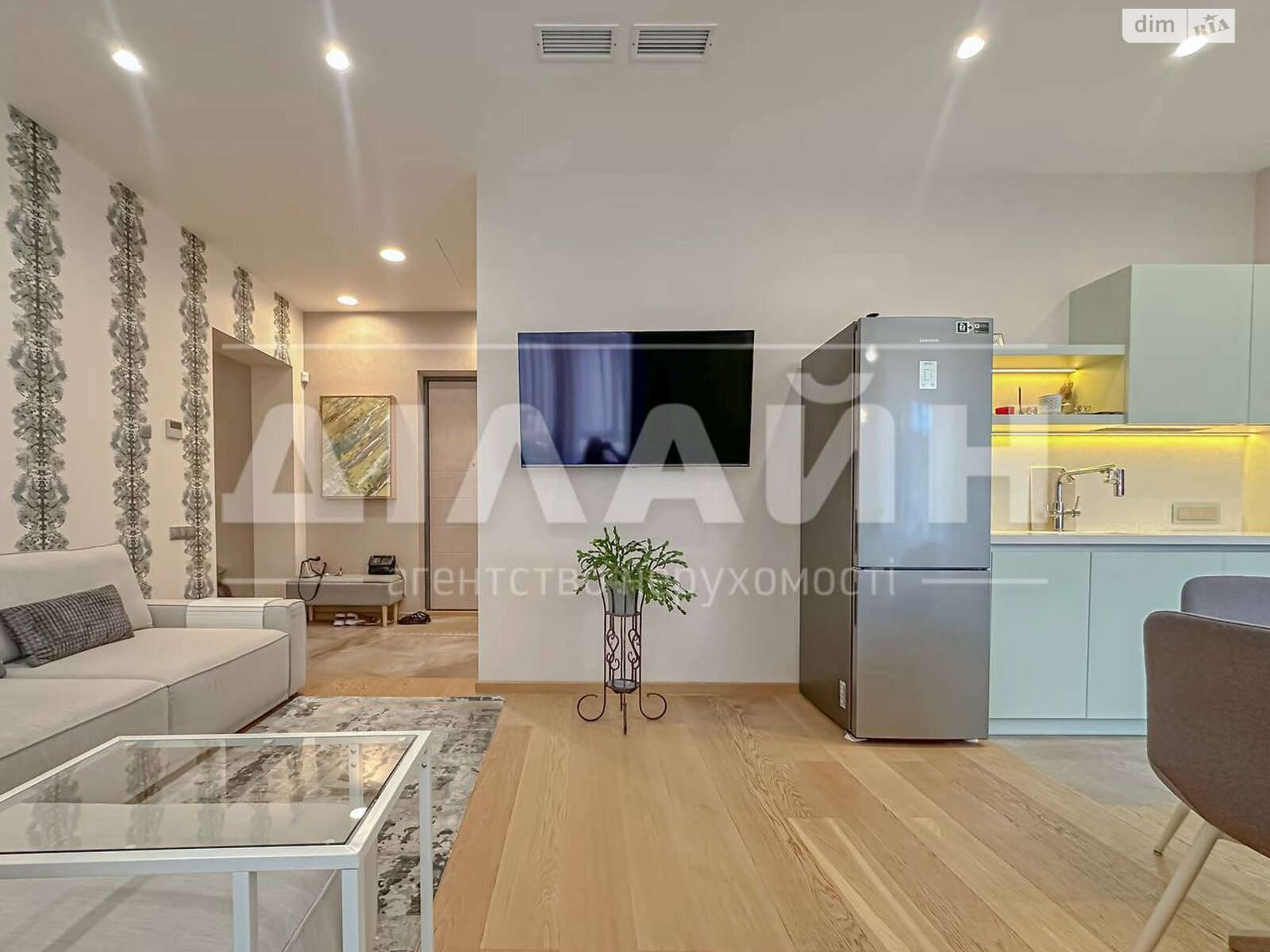 Продажа двухкомнатной квартиры в Запорожье, на просп. Металлургов 8А, район Днепровский (Ленинский) фото 1 Продажа двухкомнатной квартиры в Запорожье, на просп. Металлургов 8А, район Днепровский (Ленинский) фото 1