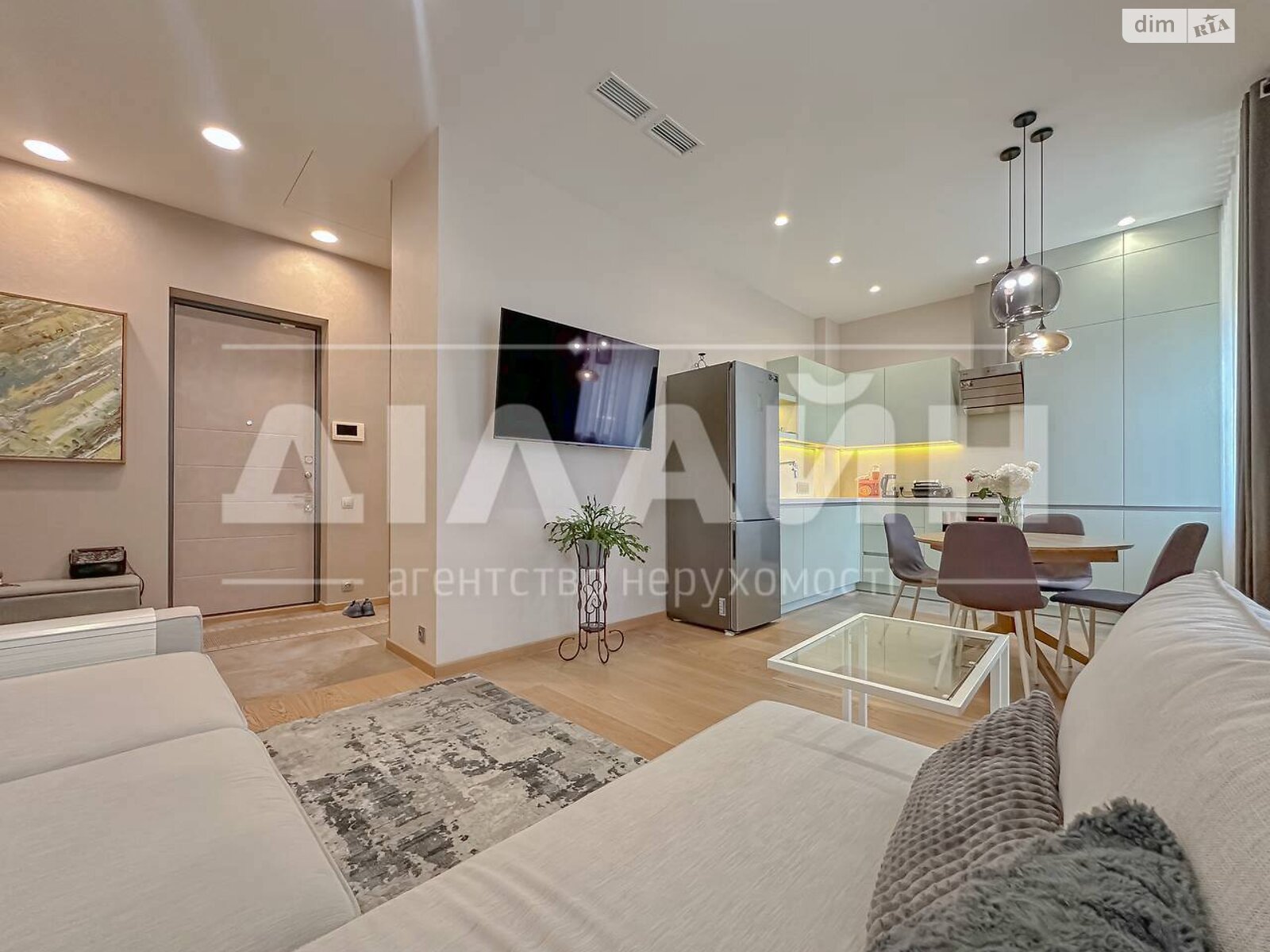 Продажа двухкомнатной квартиры в Запорожье, на просп. Металлургов 8А, район Днепровский (Ленинский) фото 1 Продажа двухкомнатной квартиры в Запорожье, на просп. Металлургов 8А, район Днепровский (Ленинский) фото 1