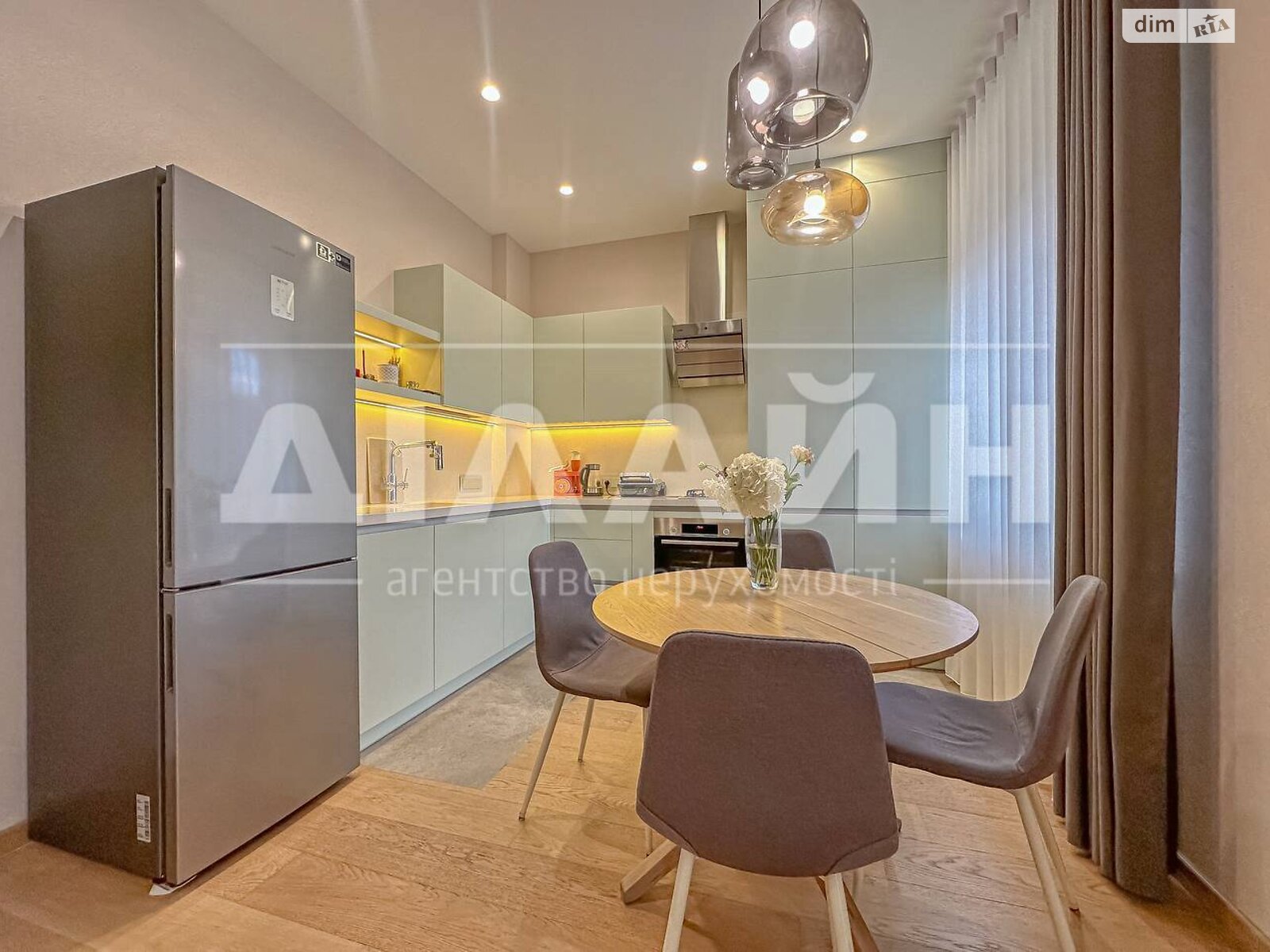 Продажа двухкомнатной квартиры в Запорожье, на просп. Металлургов 8А, район Днепровский (Ленинский) фото 1 Продажа двухкомнатной квартиры в Запорожье, на просп. Металлургов 8А, район Днепровский (Ленинский) фото 1