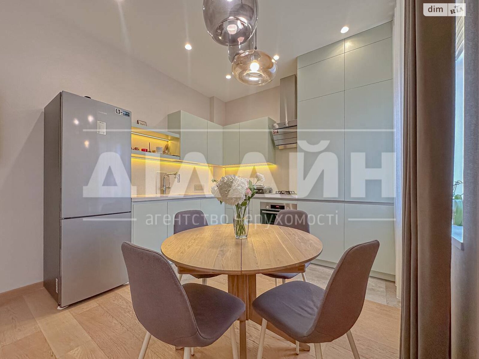 Продажа двухкомнатной квартиры в Запорожье, на просп. Металлургов 8А, район Днепровский (Ленинский) фото 1 Продажа двухкомнатной квартиры в Запорожье, на просп. Металлургов 8А, район Днепровский (Ленинский) фото 1