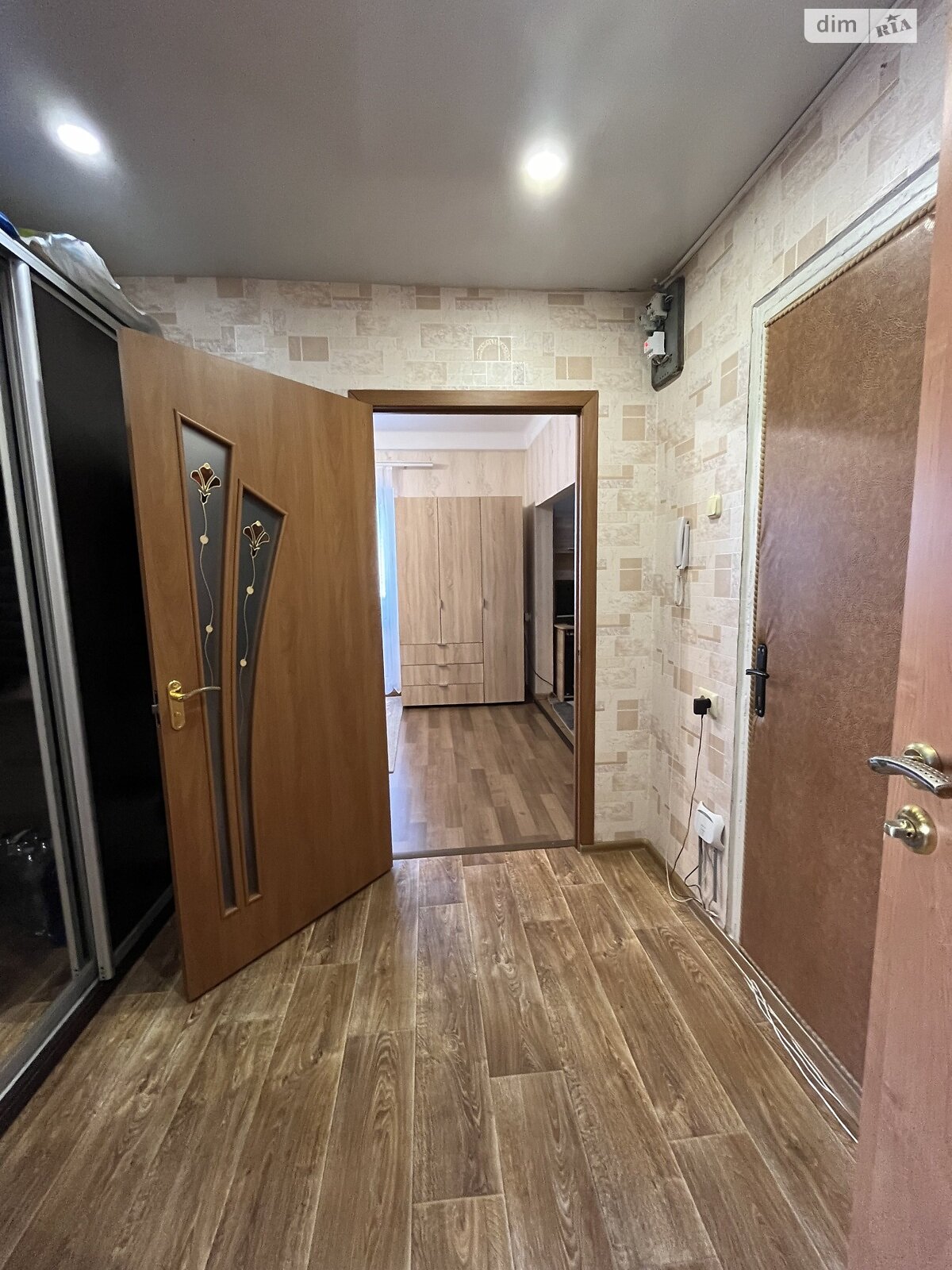 Продажа однокомнатной квартиры в Запорожье, на ул. Петра Сагайдачного, район Днепровский (Ленинский) фото 1 Продажа однокомнатной квартиры в Запорожье, на ул. Петра Сагайдачного, район Днепровский (Ленинский) фото 1