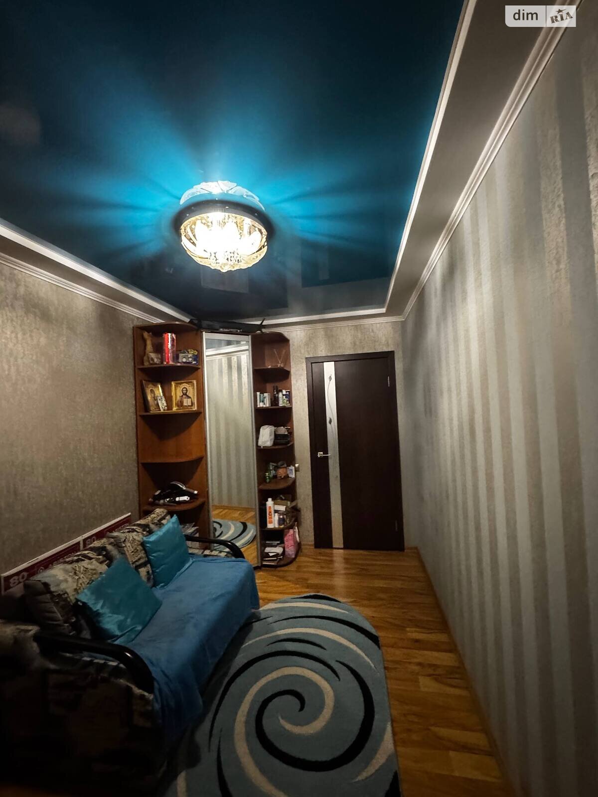 Продаж трикімнатної квартири в Запоріжжі, на вул. Щаслива 15, район Дніпровський (Ленінський) фото 1