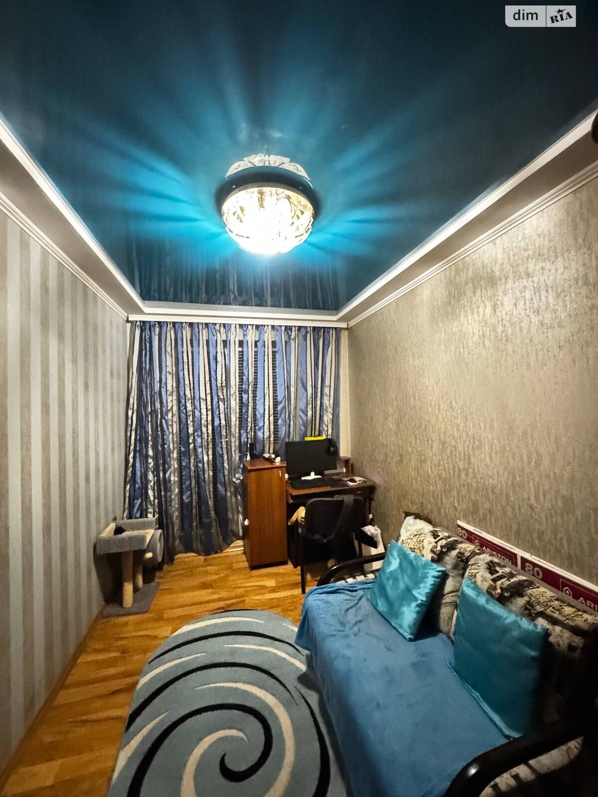 Продаж трикімнатної квартири в Запоріжжі, на вул. Щаслива 15, район Дніпровський (Ленінський) фото 1