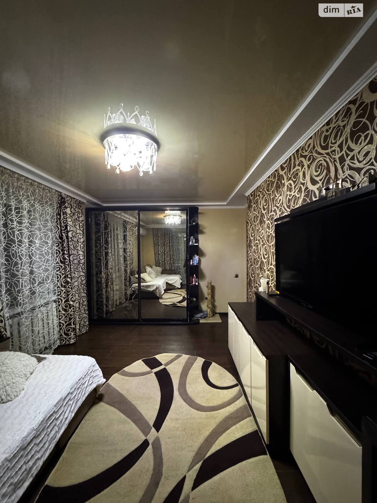 Продаж трикімнатної квартири в Запоріжжі, на вул. Щаслива 15, район Дніпровський (Ленінський) фото 1