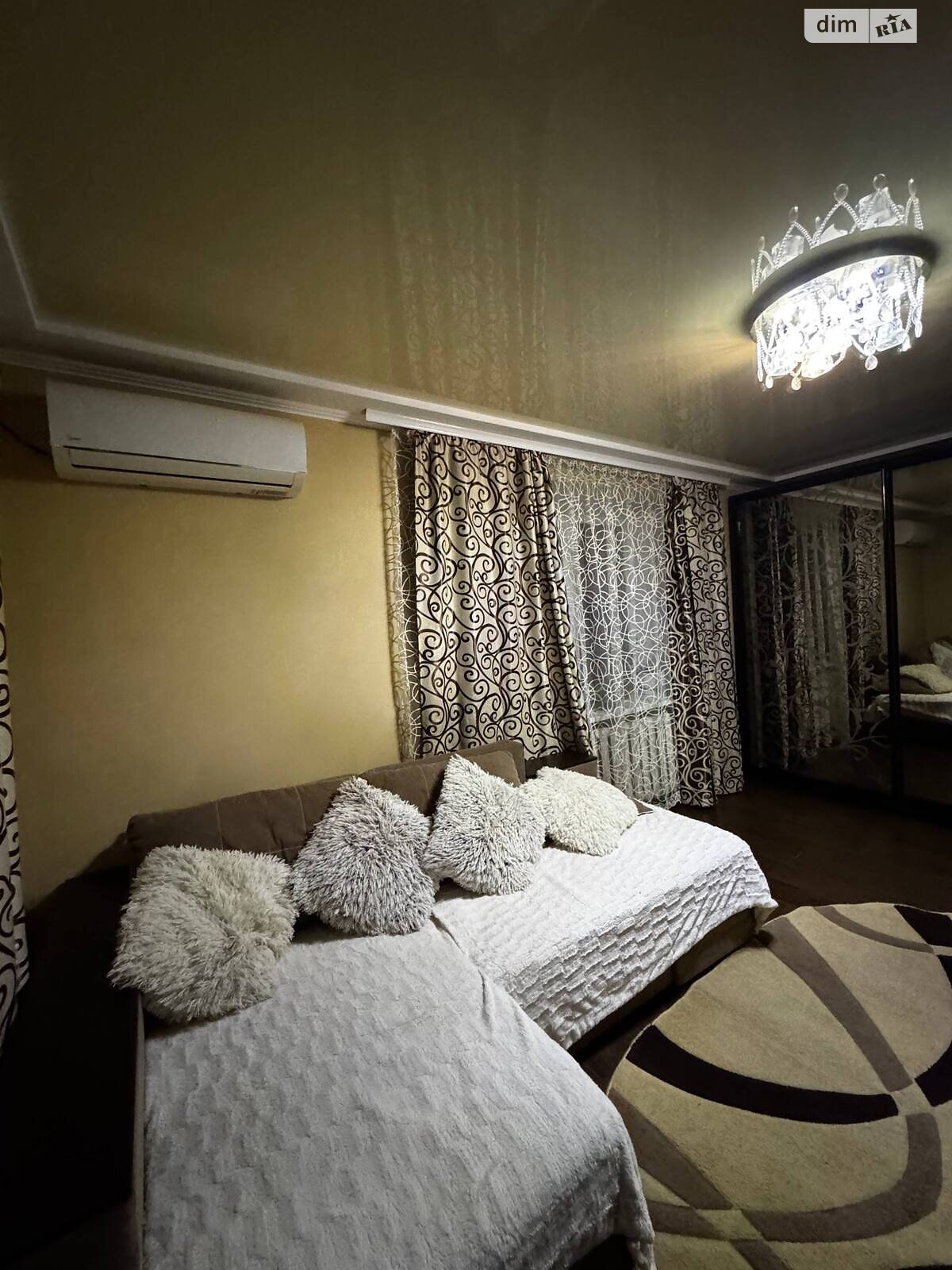 Продаж трикімнатної квартири в Запоріжжі, на вул. Щаслива 15, район Дніпровський (Ленінський) фото 1