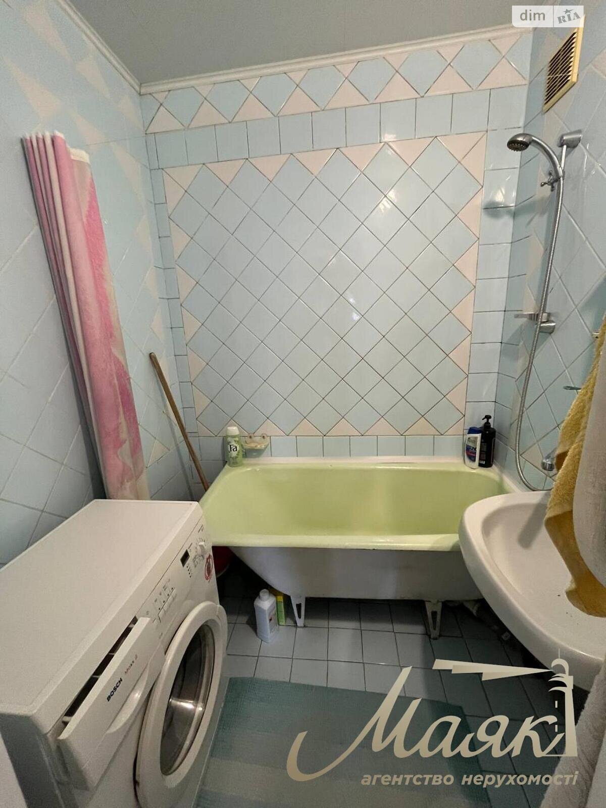 Продаж двокімнатної квартири в Запоріжжі, на бул. Будівельників 9, район Хортицький фото 1 Продаж двокімнатної квартири в Запоріжжі, на бул. Будівельників 9, район Хортицький фото 1