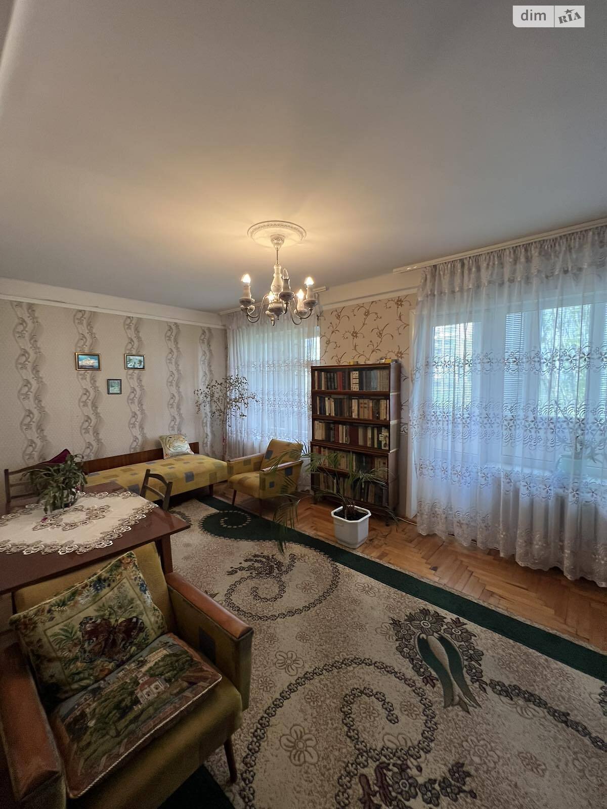 Продаж двокімнатної квартири в Запоріжжі, на вул. Василя Сергієнка 6, район Хортицький фото 1