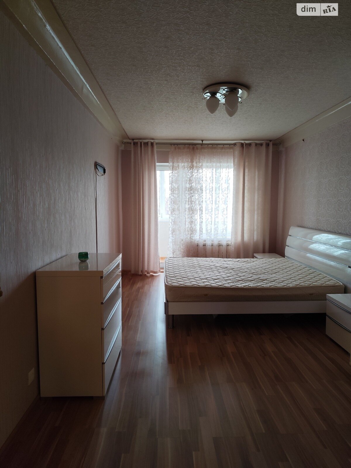 Продажа трехкомнатной квартиры в Запорожье, на просп. Юбилейный 23А, район Хортицкий фото 1