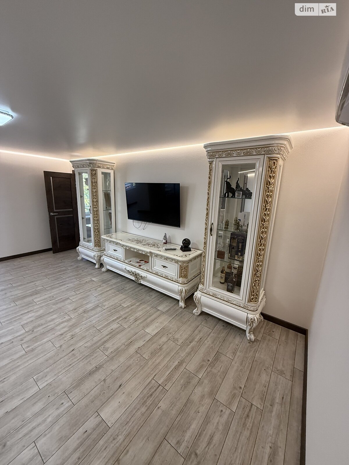 Продажа трехкомнатной квартиры в Запорожье, на ул. Александра Говорухи 26А, район Коммунарский фото 1 Продажа трехкомнатной квартиры в Запорожье, на ул. Александра Говорухи 26А, район Коммунарский фото 1