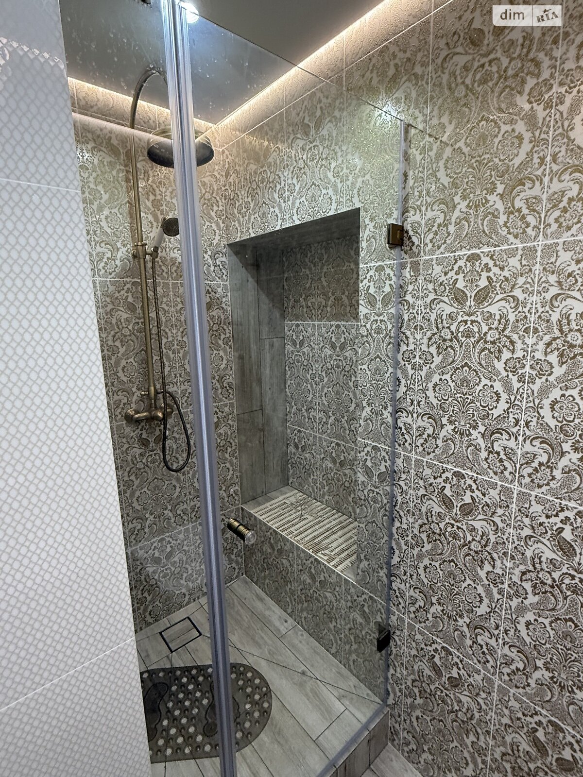 Продажа трехкомнатной квартиры в Запорожье, на ул. Александра Говорухи 26А, район Коммунарский фото 1 Продажа трехкомнатной квартиры в Запорожье, на ул. Александра Говорухи 26А, район Коммунарский фото 1