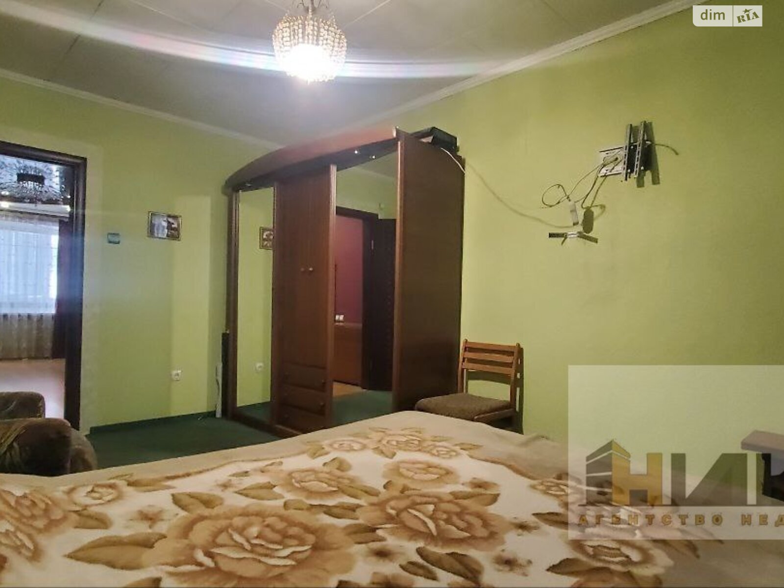 Продаж трикімнатної квартири в Запоріжжі, на вул. Автозаводська, район Комунарський фото 1 Продаж трикімнатної квартири в Запоріжжі, на вул. Автозаводська, район Комунарський фото 1
