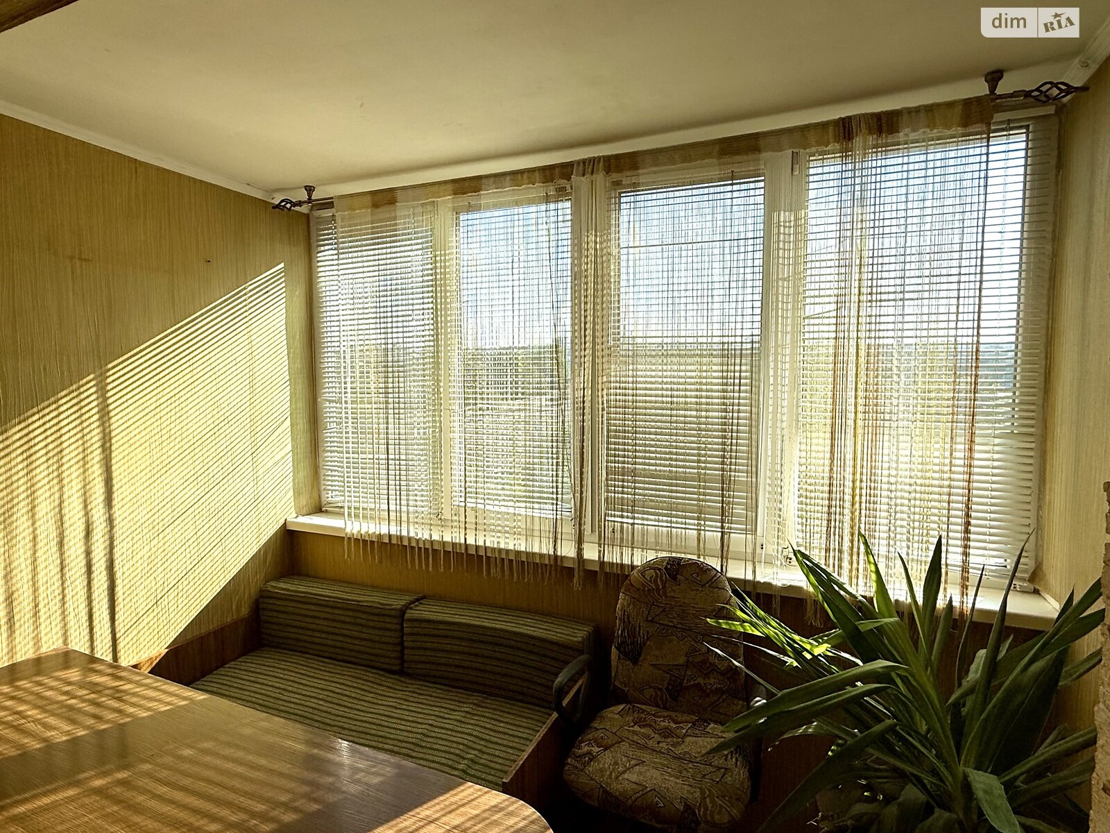 Продажа трехкомнатной квартиры в Запорожье, на ул. Автозаводская, район Коммунарский фото 1 Продажа трехкомнатной квартиры в Запорожье, на ул. Автозаводская, район Коммунарский фото 1