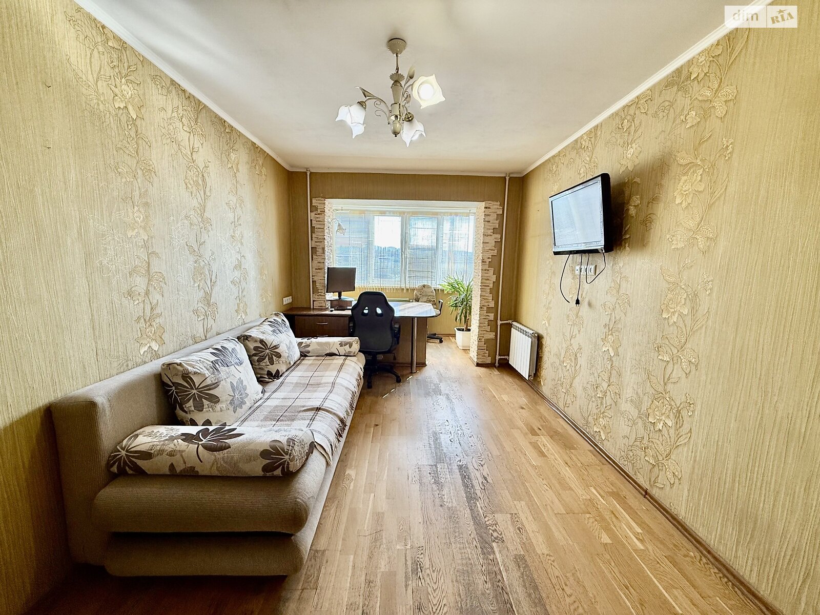 Продажа трехкомнатной квартиры в Запорожье, на ул. Автозаводская, район Коммунарский фото 1 Продажа трехкомнатной квартиры в Запорожье, на ул. Автозаводская, район Коммунарский фото 1