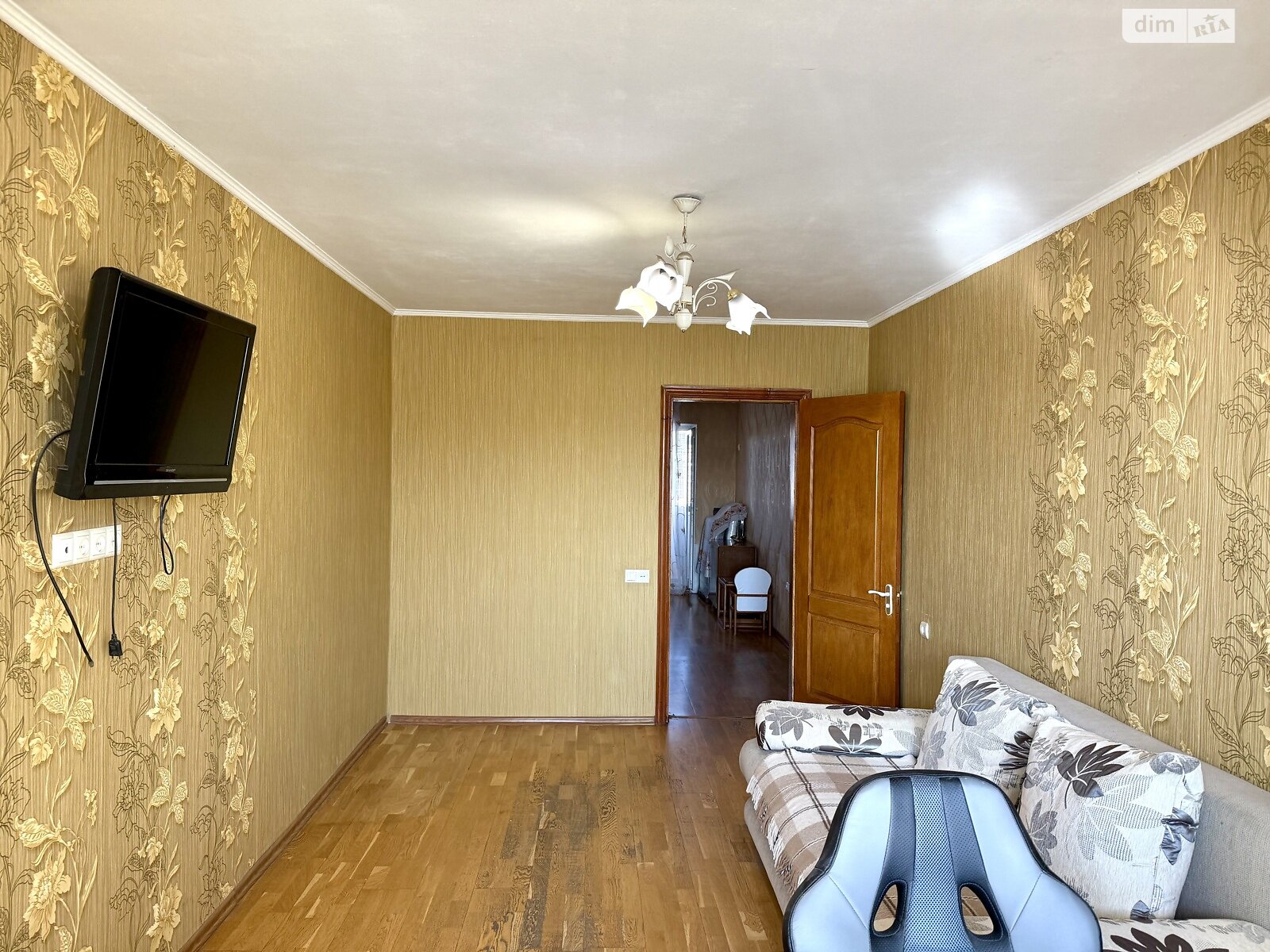 Продажа трехкомнатной квартиры в Запорожье, на ул. Автозаводская, район Коммунарский фото 1 Продажа трехкомнатной квартиры в Запорожье, на ул. Автозаводская, район Коммунарский фото 1