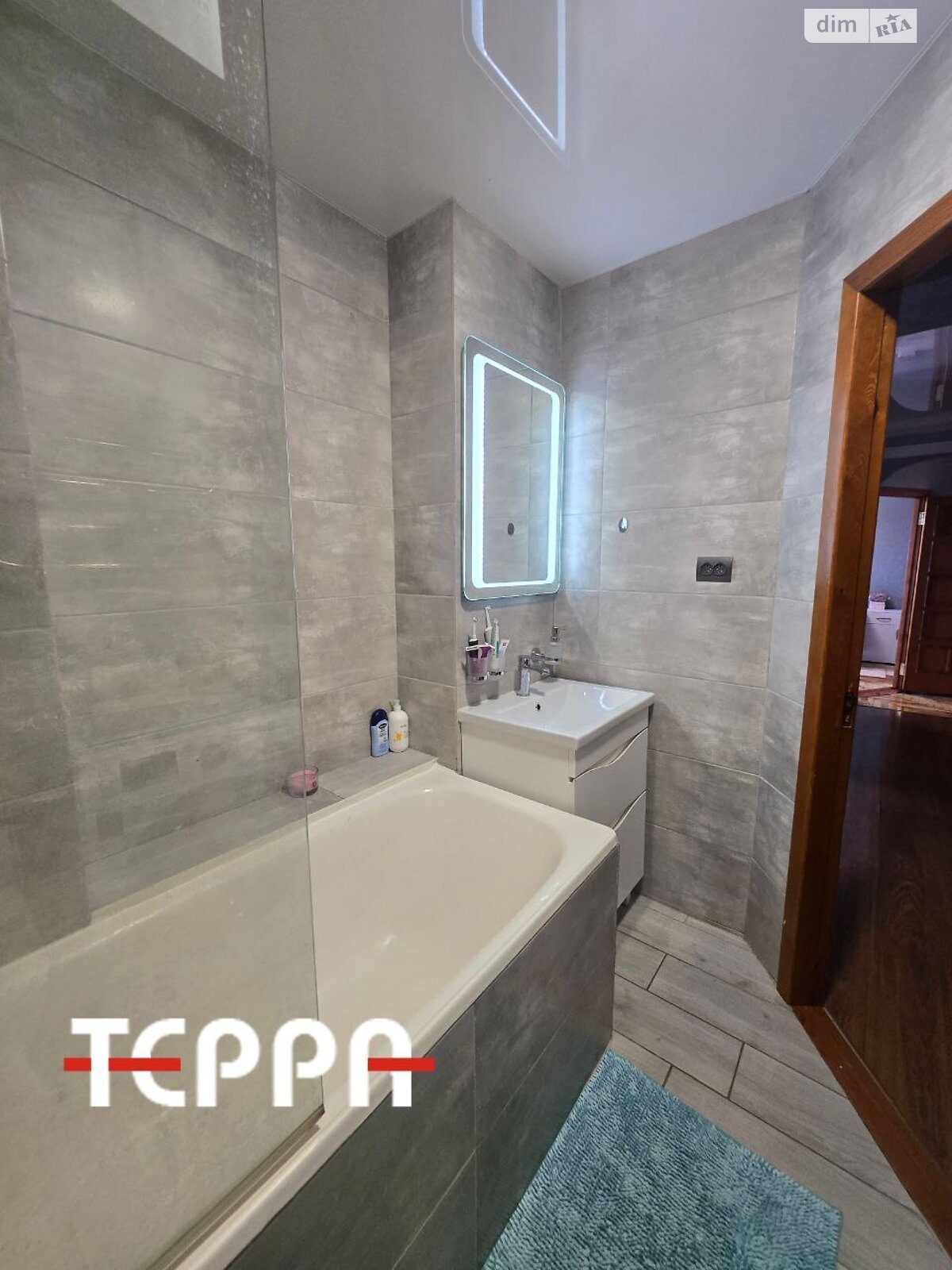 Продажа трехкомнатной квартиры в Запорожье, на ул. Чумаченко, район Коммунарский фото 1