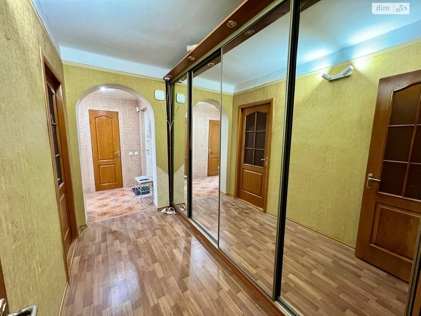 Продажа трехкомнатной квартиры в Запорожье, на ул. Европейская 12, район Коммунарский фото 1 Продажа трехкомнатной квартиры в Запорожье, на ул. Европейская 12, район Коммунарский фото 1