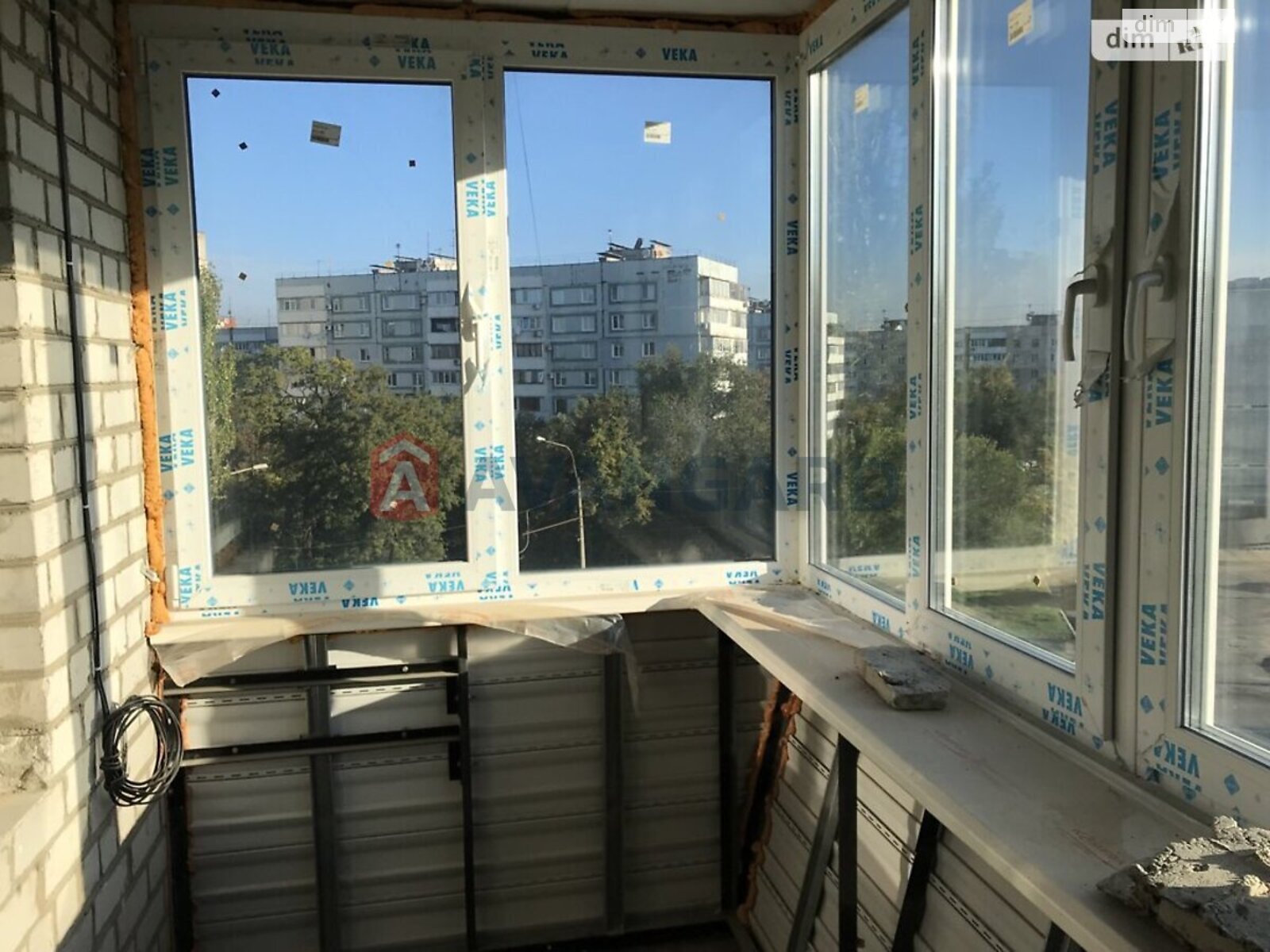 Продаж трикімнатної квартири в Запоріжжі, на вул. Космічна 102, район Комунарський фото 1 Продаж трикімнатної квартири в Запоріжжі, на вул. Космічна 102, район Комунарський фото 1