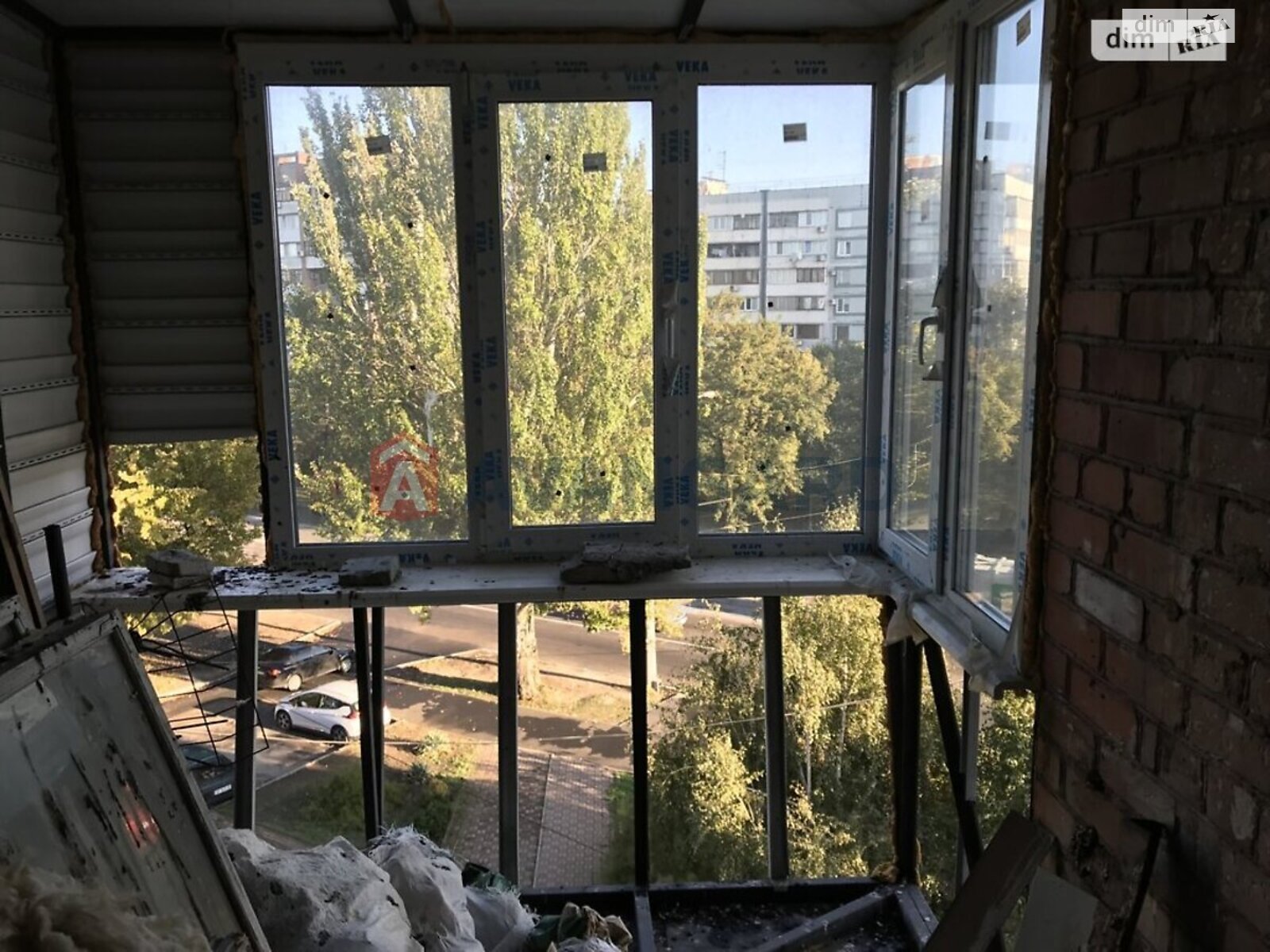 Продаж трикімнатної квартири в Запоріжжі, на вул. Космічна 102, район Комунарський фото 1 Продаж трикімнатної квартири в Запоріжжі, на вул. Космічна 102, район Комунарський фото 1