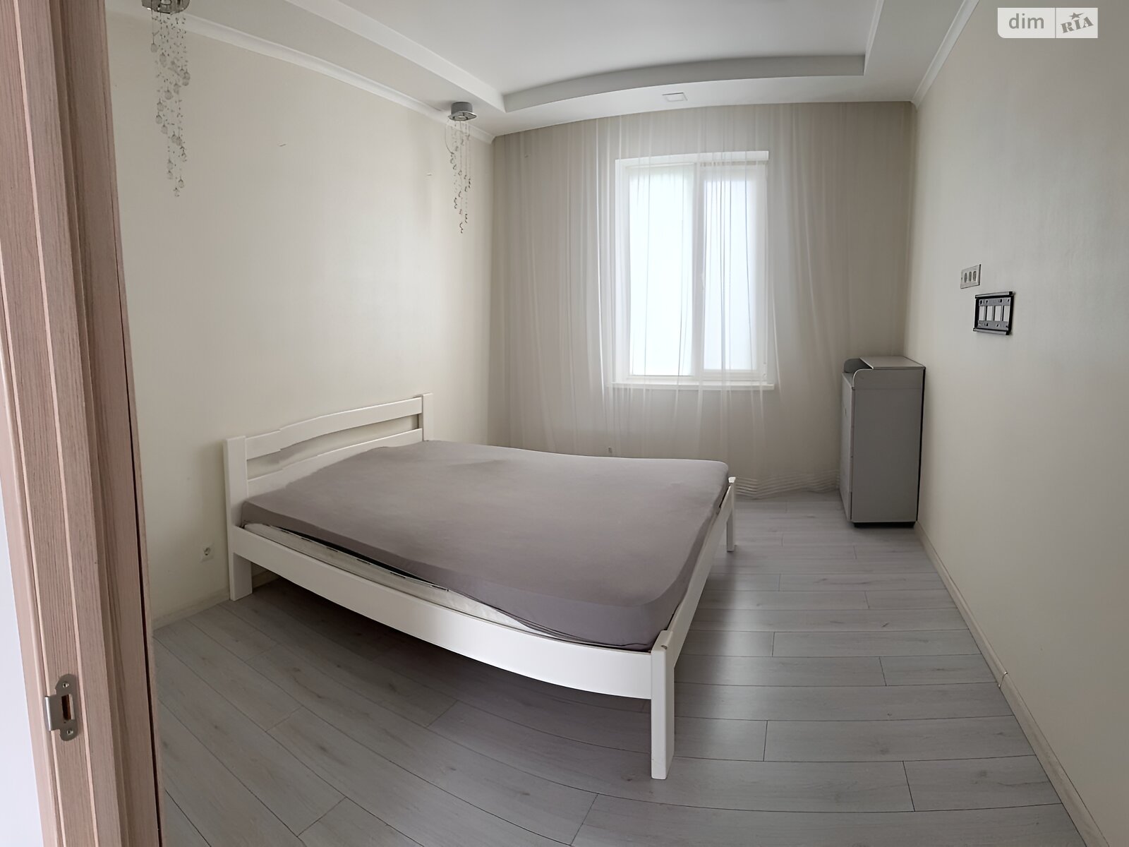 Продаж чотирикімнатної квартири в Запоріжжі, на вул. Космічна 8В, кв. 1, район Комунарський фото 1 Продаж чотирикімнатної квартири в Запоріжжі, на вул. Космічна 8В, кв. 1, район Комунарський фото 1