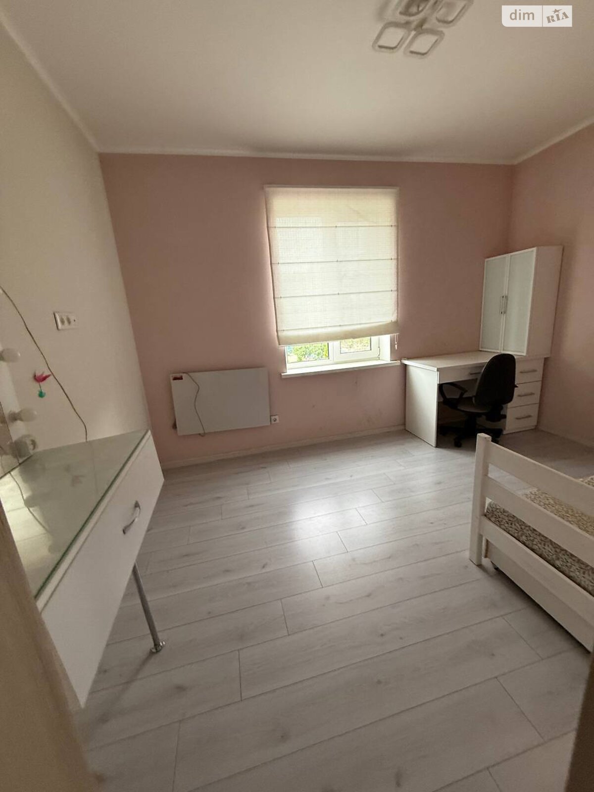 Продаж чотирикімнатної квартири в Запоріжжі, на вул. Космічна 8В, кв. 1, район Комунарський фото 1 Продаж чотирикімнатної квартири в Запоріжжі, на вул. Космічна 8В, кв. 1, район Комунарський фото 1