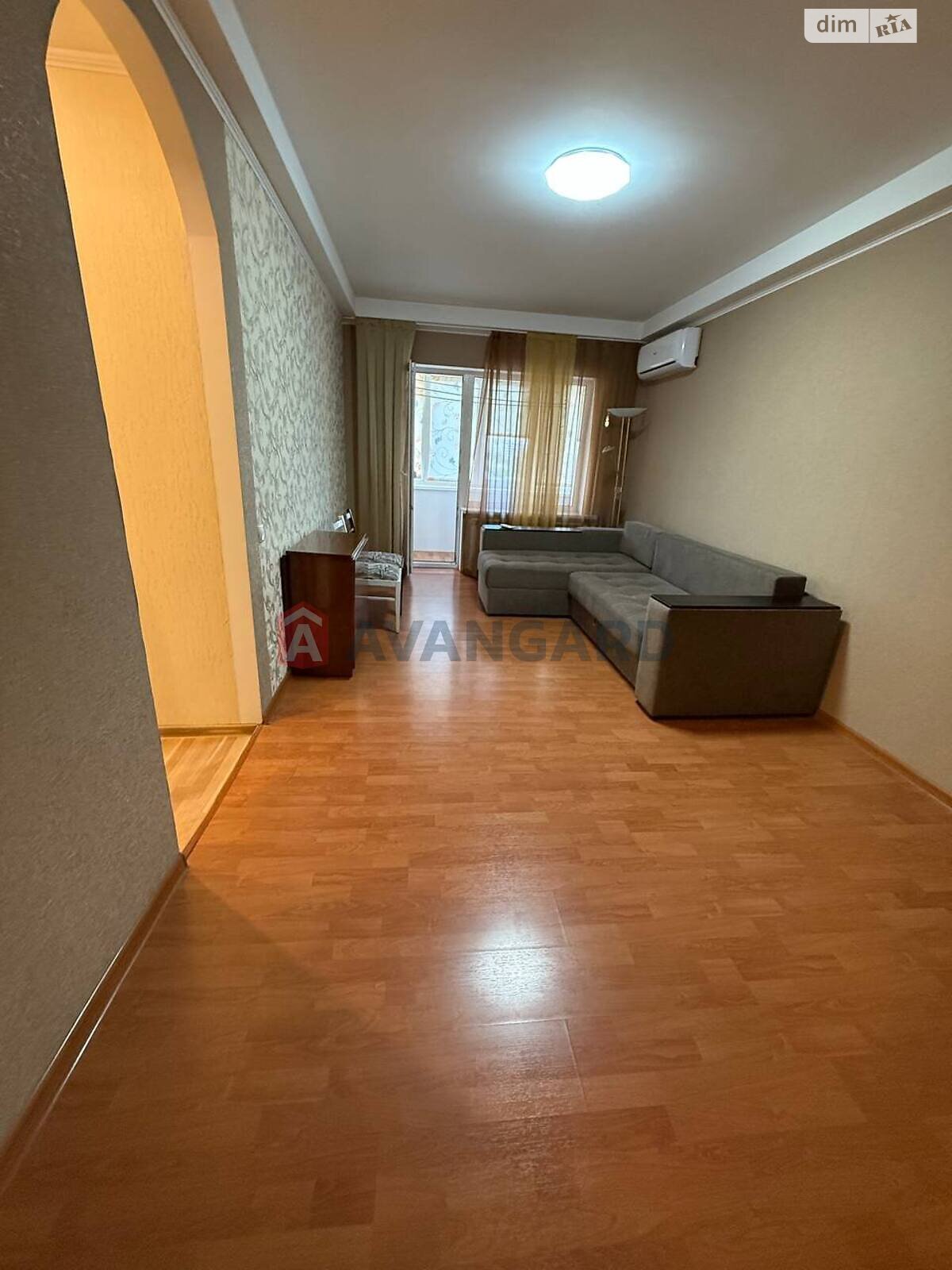Продажа трехкомнатной квартиры в Запорожье, на ул. Космическая 97, район Коммунарский фото 1 Продажа трехкомнатной квартиры в Запорожье, на ул. Космическая 97, район Коммунарский фото 1