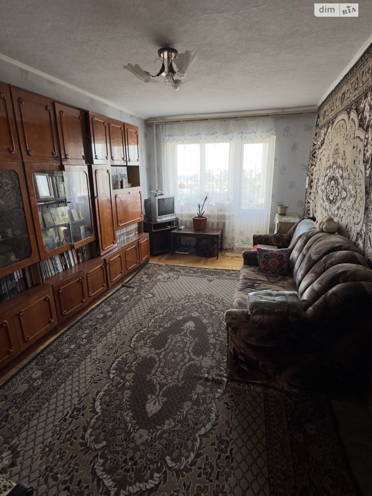 Продажа трехкомнатной квартиры в Запорожье, на ул. Космическая 101, район Коммунарский фото 1 Продажа трехкомнатной квартиры в Запорожье, на ул. Космическая 101, район Коммунарский фото 1