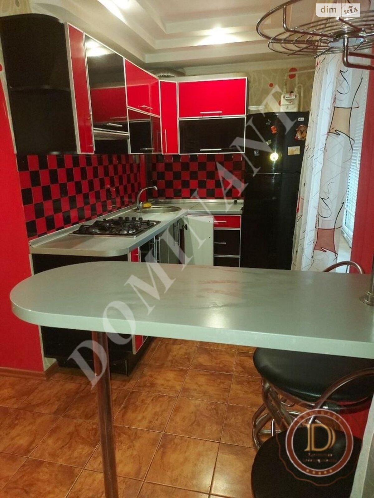 Продажа трехкомнатной квартиры в Запорожье, на ул. Магара, район Коммунарский фото 1 Продажа трехкомнатной квартиры в Запорожье, на ул. Магара, район Коммунарский фото 1