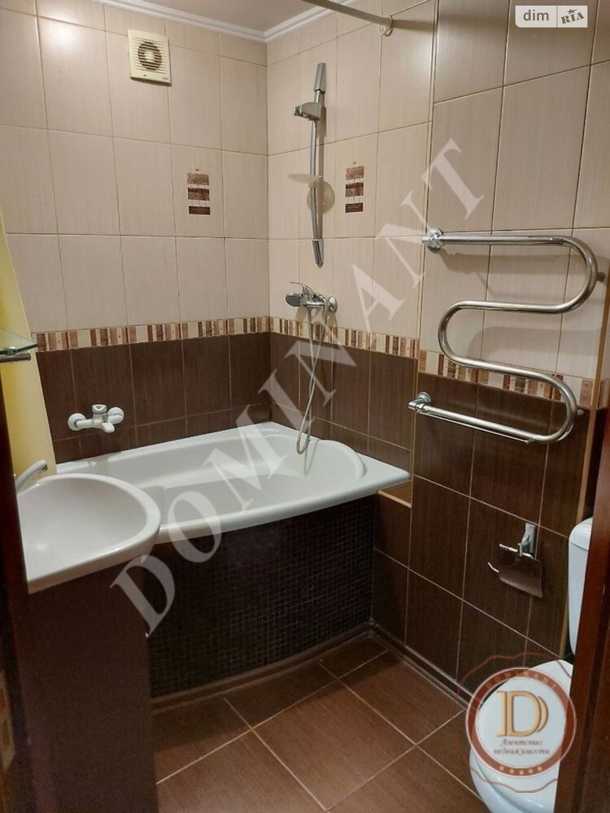 Продажа трехкомнатной квартиры в Запорожье, на ул. Магара, район Коммунарский фото 1 Продажа трехкомнатной квартиры в Запорожье, на ул. Магара, район Коммунарский фото 1