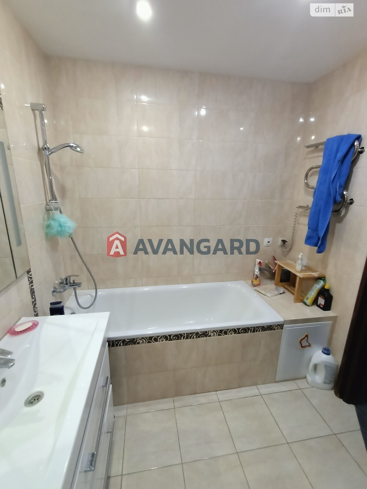 Продажа трехкомнатной квартиры в Запорожье, на ул. Европейская 16, район Коммунарский фото 2 Продажа трехкомнатной квартиры в Запорожье, на ул. Европейская 16, район Коммунарский фото 2