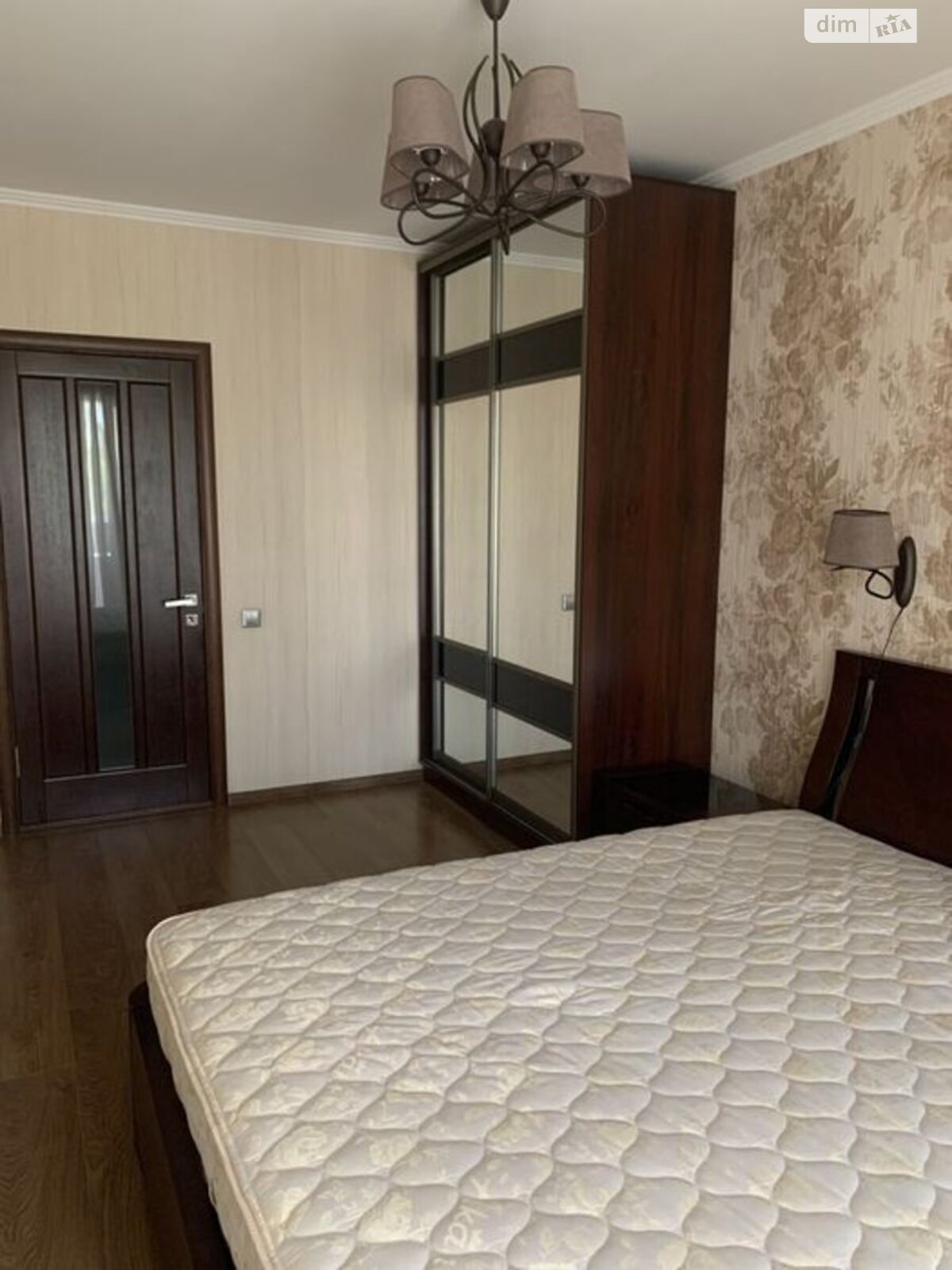 Продажа трехкомнатной квартиры в Запорожье, на ул. Владимира Украинца 59, район Коммунарский фото 1 Продажа трехкомнатной квартиры в Запорожье, на ул. Владимира Украинца 59, район Коммунарский фото 1