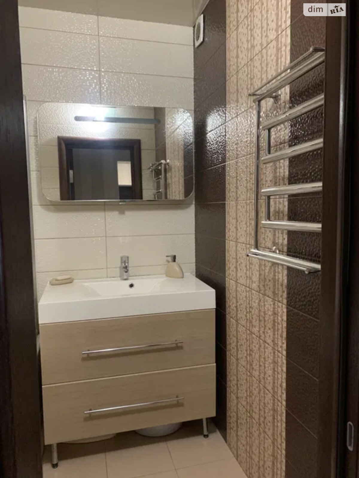 Продажа трехкомнатной квартиры в Запорожье, на ул. Владимира Украинца 59, район Коммунарский фото 1 Продажа трехкомнатной квартиры в Запорожье, на ул. Владимира Украинца 59, район Коммунарский фото 1