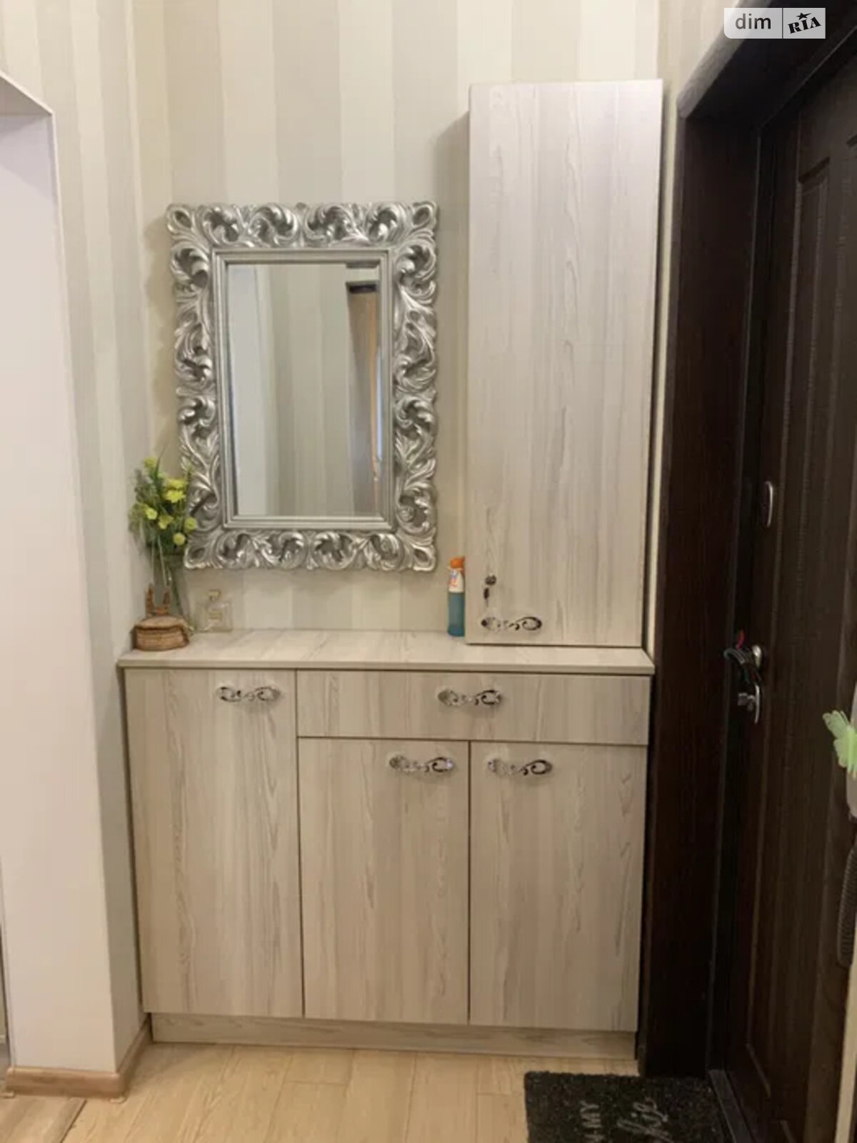 Продажа трехкомнатной квартиры в Запорожье, на ул. Владимира Украинца 59, район Коммунарский фото 1 Продажа трехкомнатной квартиры в Запорожье, на ул. Владимира Украинца 59, район Коммунарский фото 1